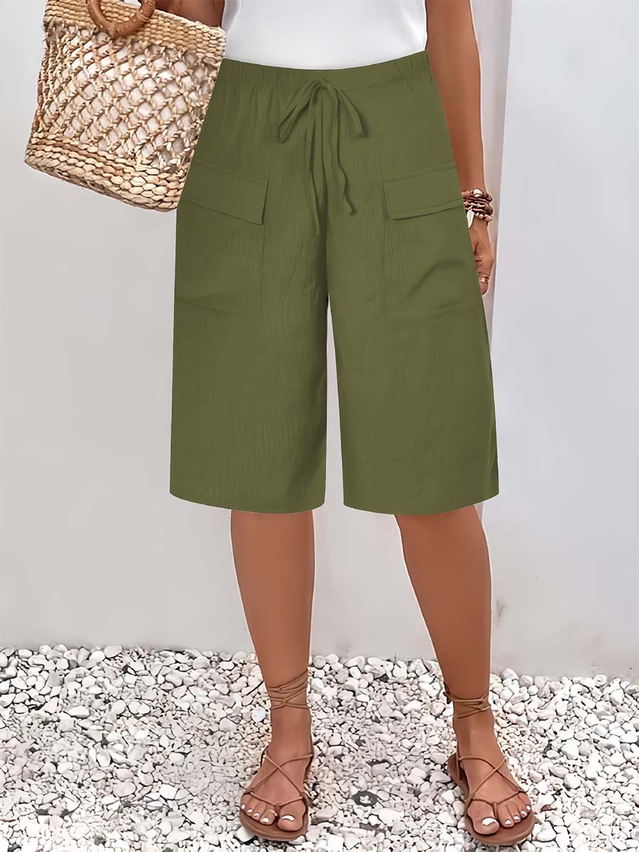 Women's Solid Color Casual Loose Stylish Pockets Shorts