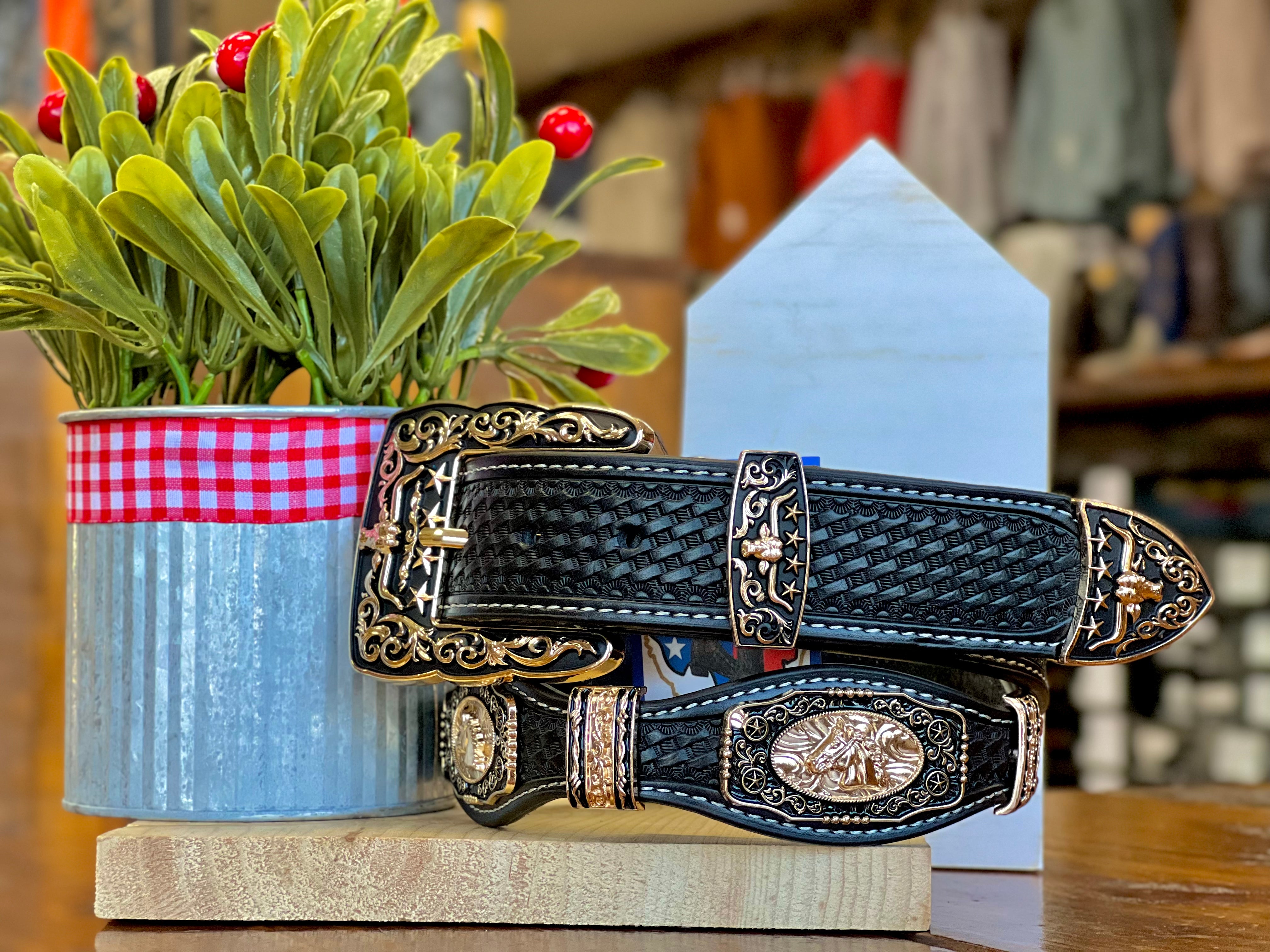 Men’s Black Leather Belt With Horse Concho