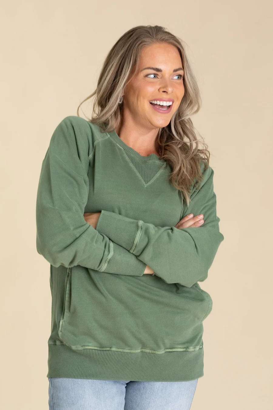 Woman's Pigment Dyed Sweatshirt With Pockets