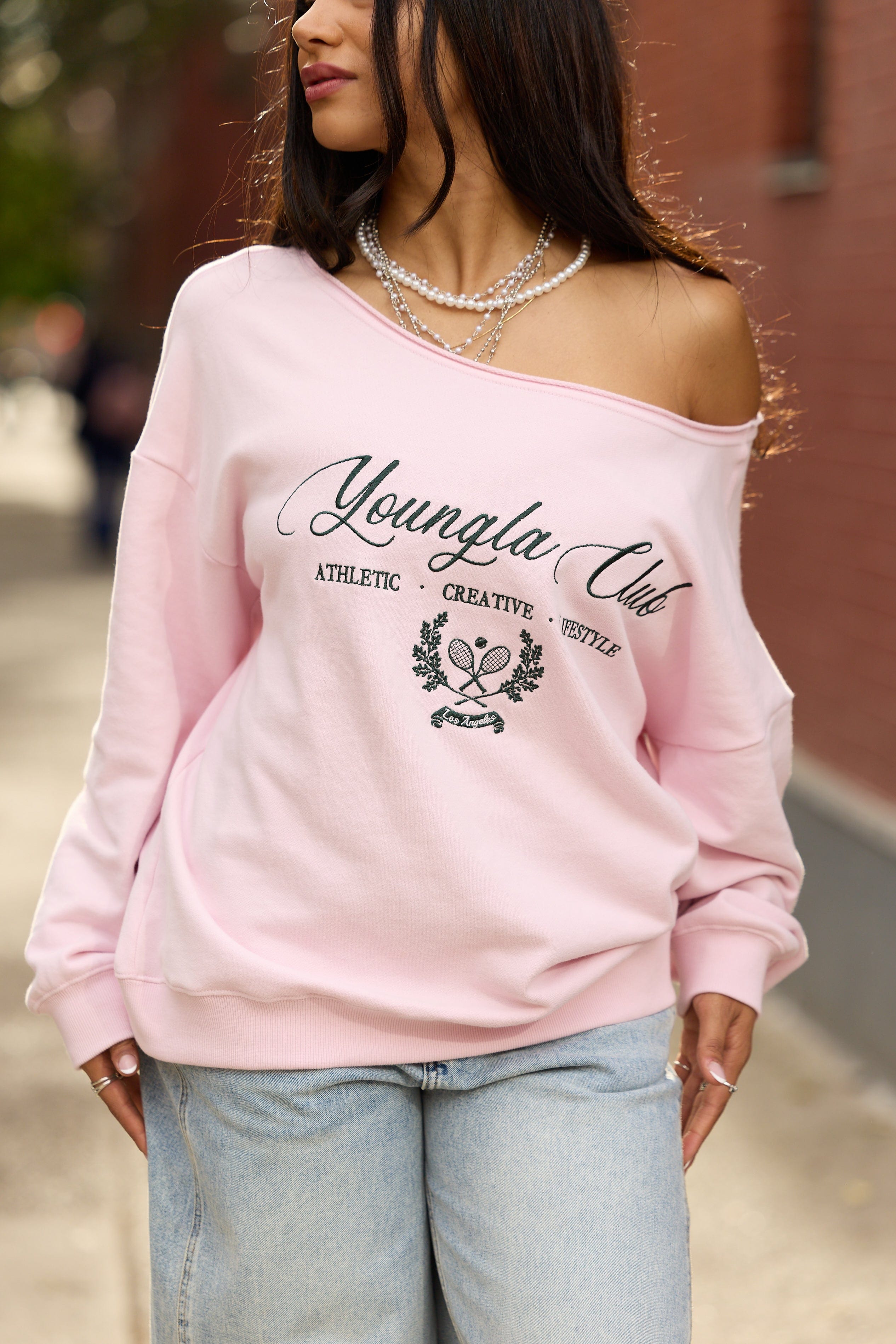 W5158 - Off-shoulder Pullover