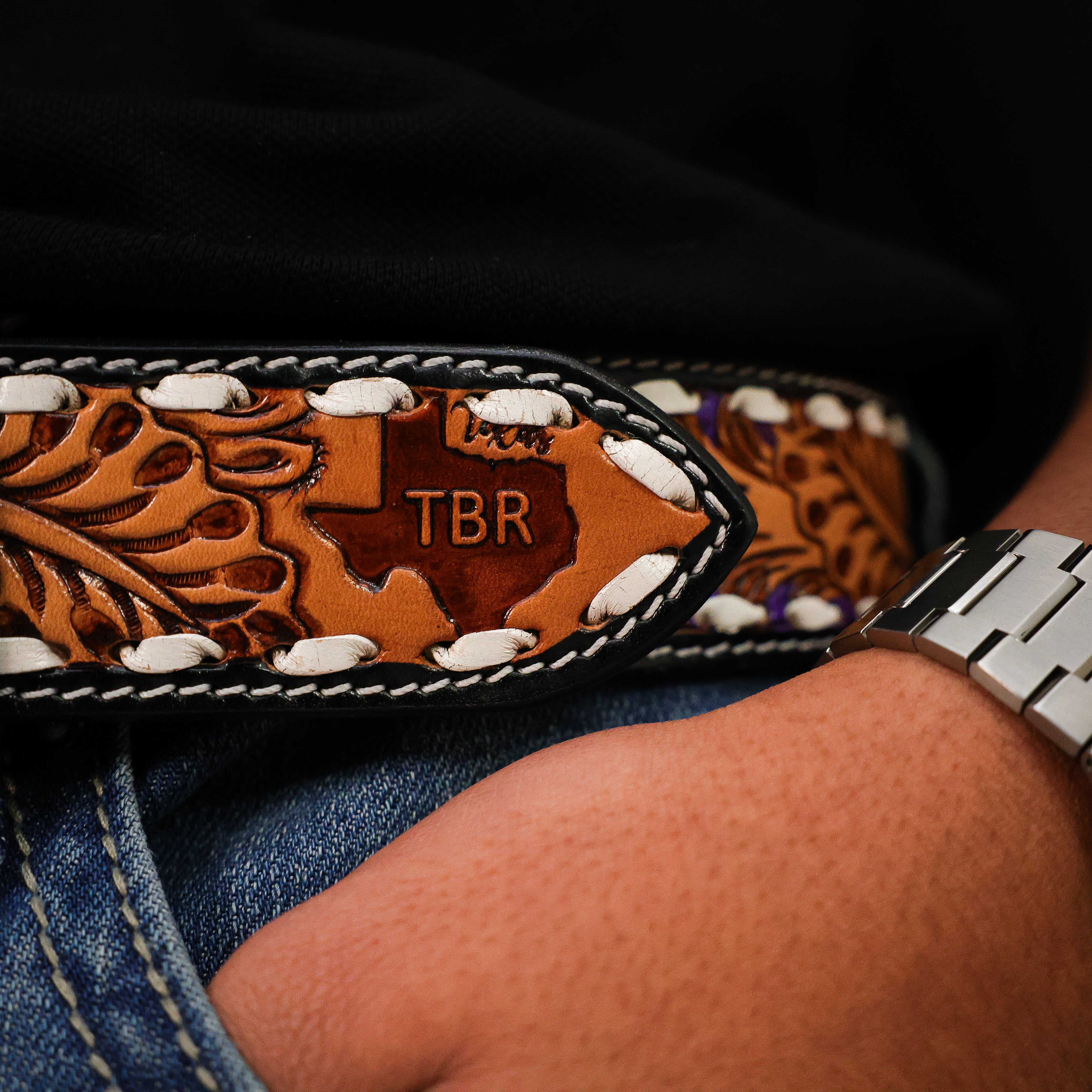 Hand-Tooled Artesanal Beaded Leather Belt