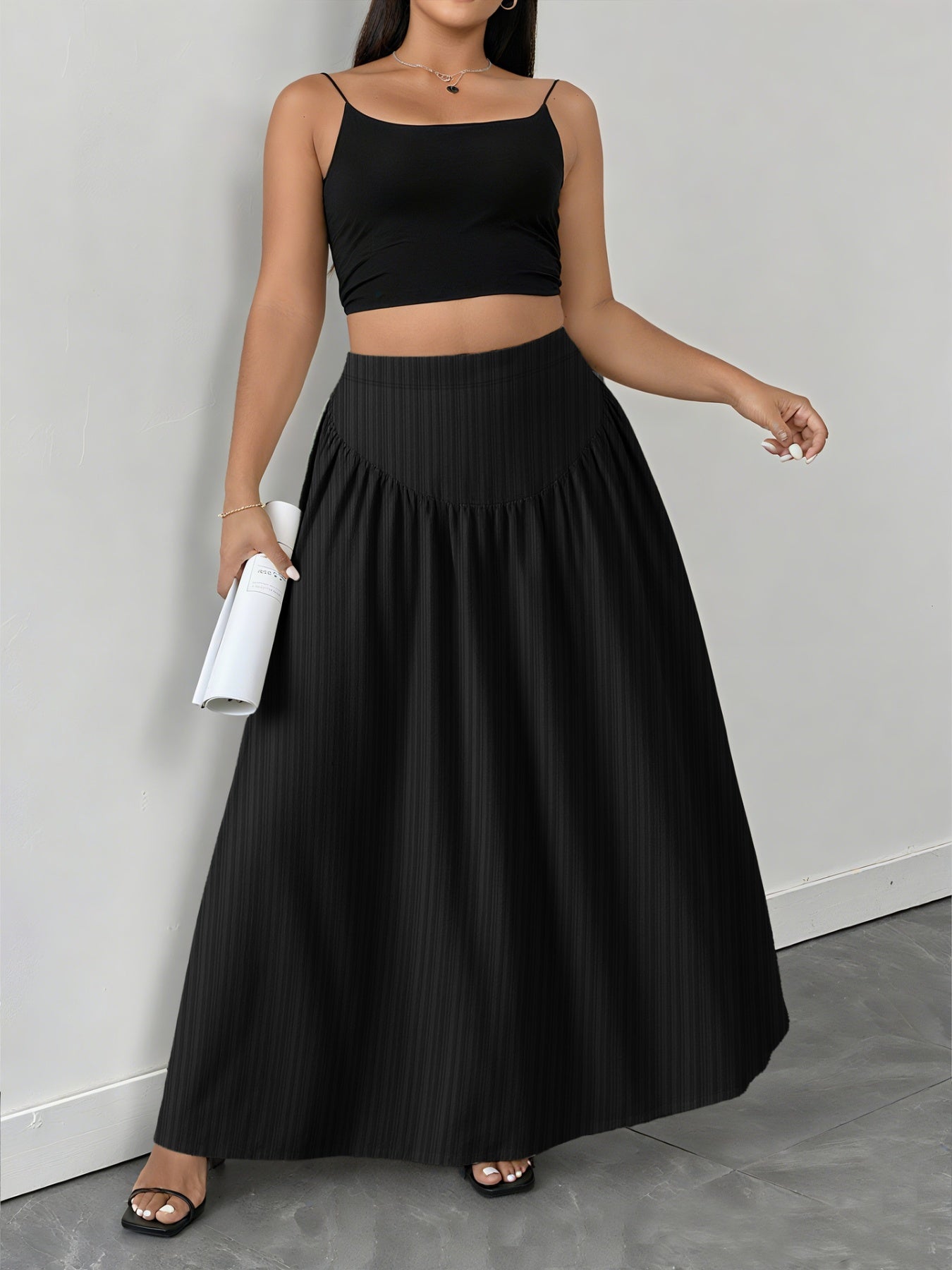 Plus Size Ruched Maxi Skirt with Pockets