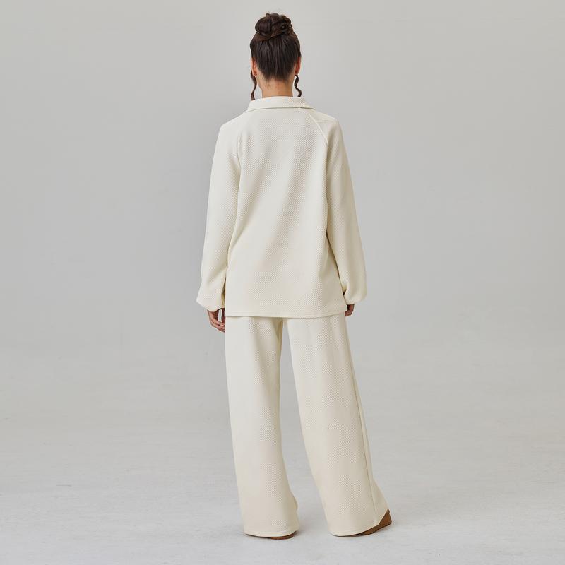 Women’s Slouchy V-Neck Textured Two-Piece Lounge Set