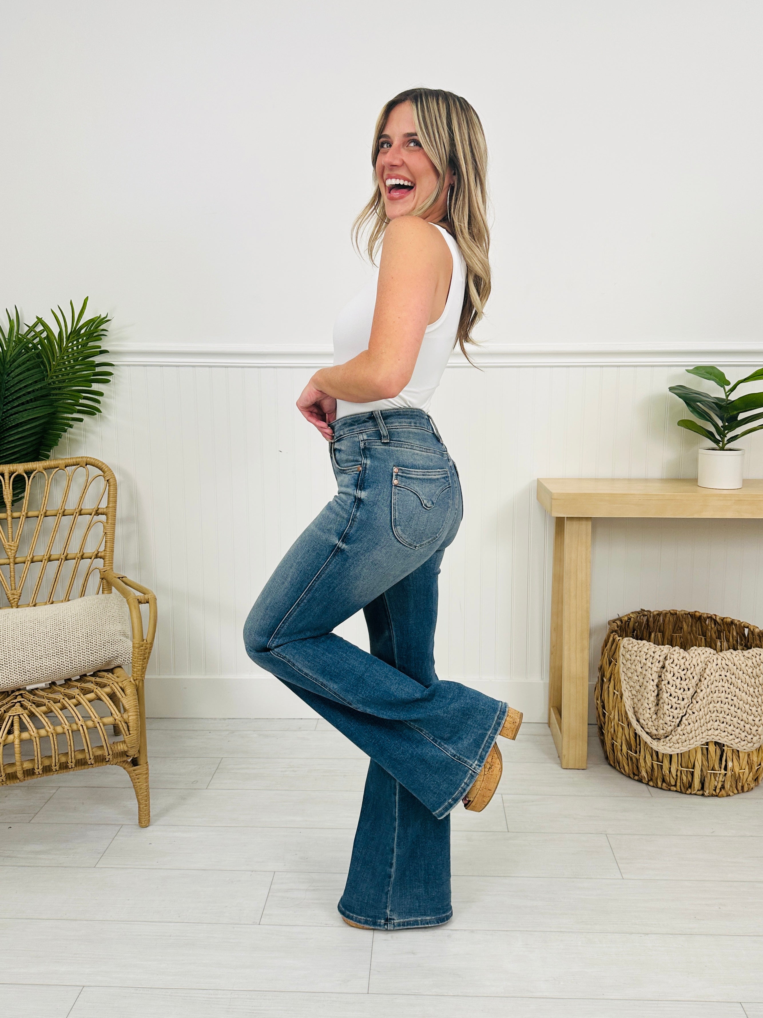 Judy Blue Trifecta Flare 2.0 with Tummy Control