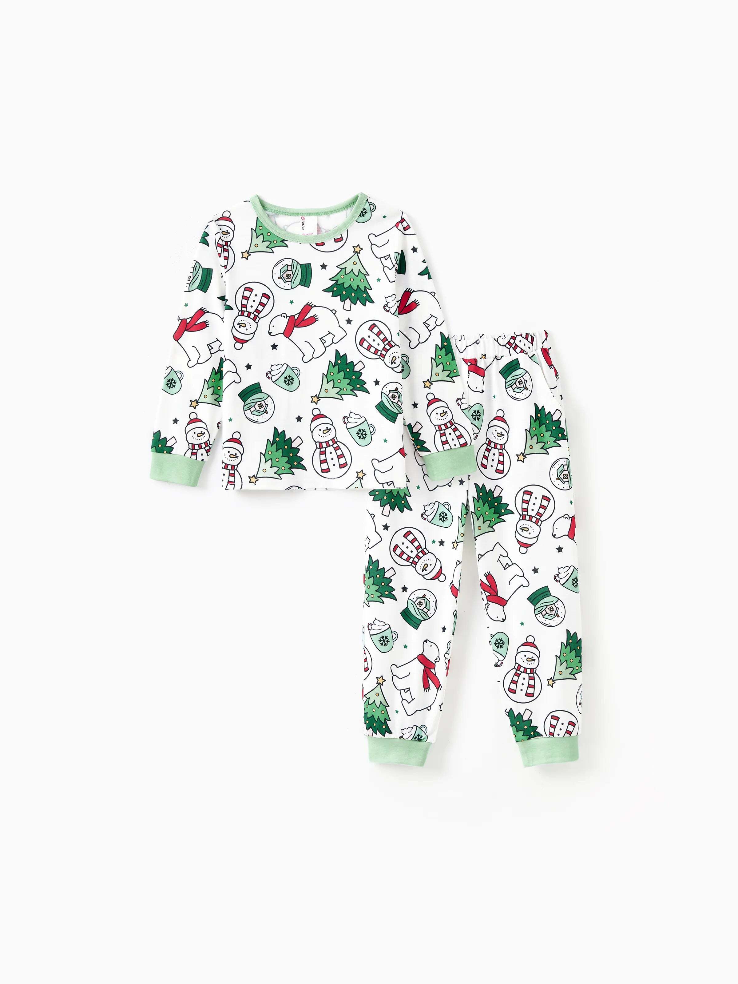 Christmas Family Matching Long Sleeves Very Merry Green Tops Allover Pattern Pants Pajamas Sets with Christmas Socks MediumSpringGreen