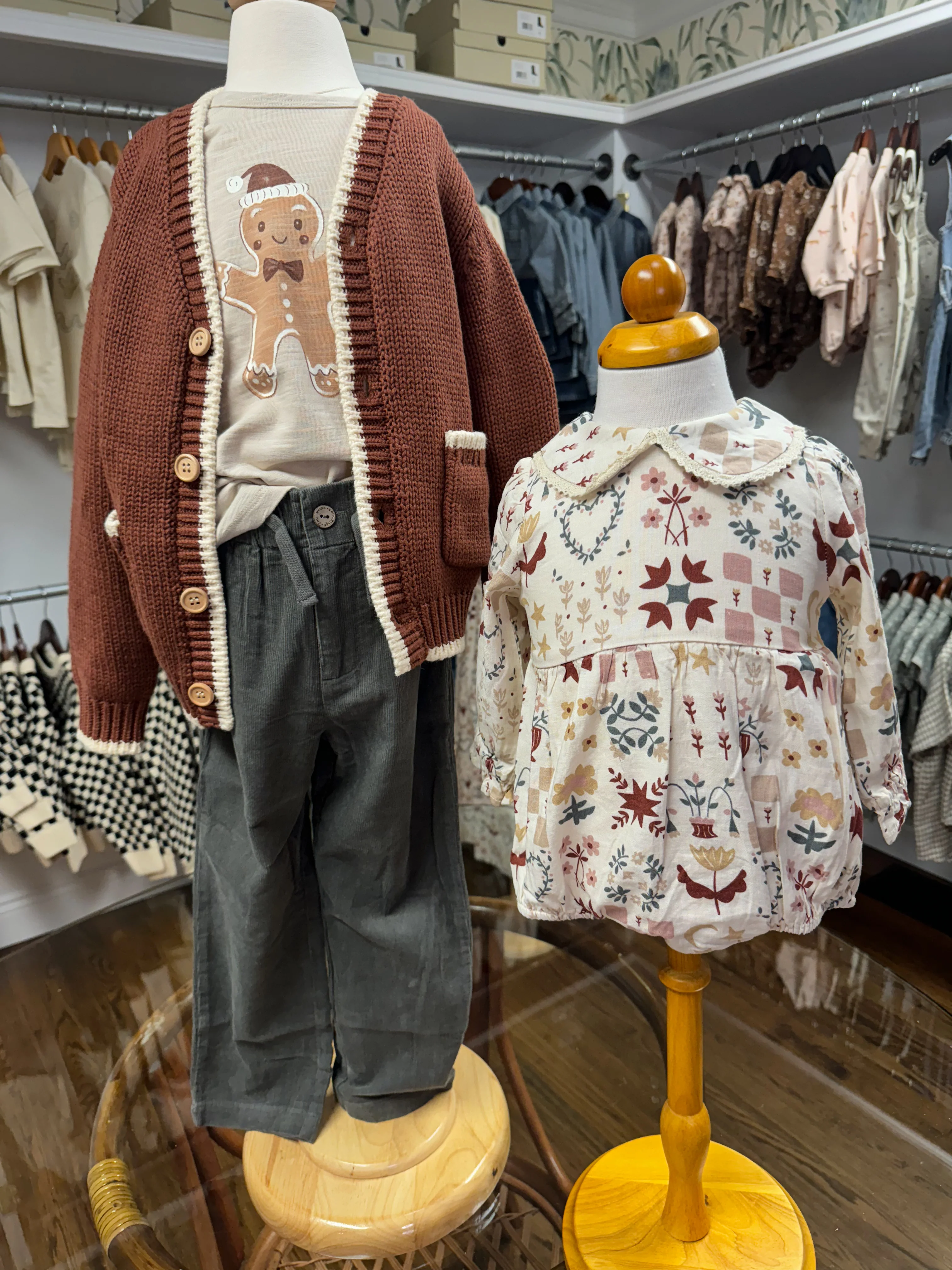 Long Sleeve Tee || Gingerbread