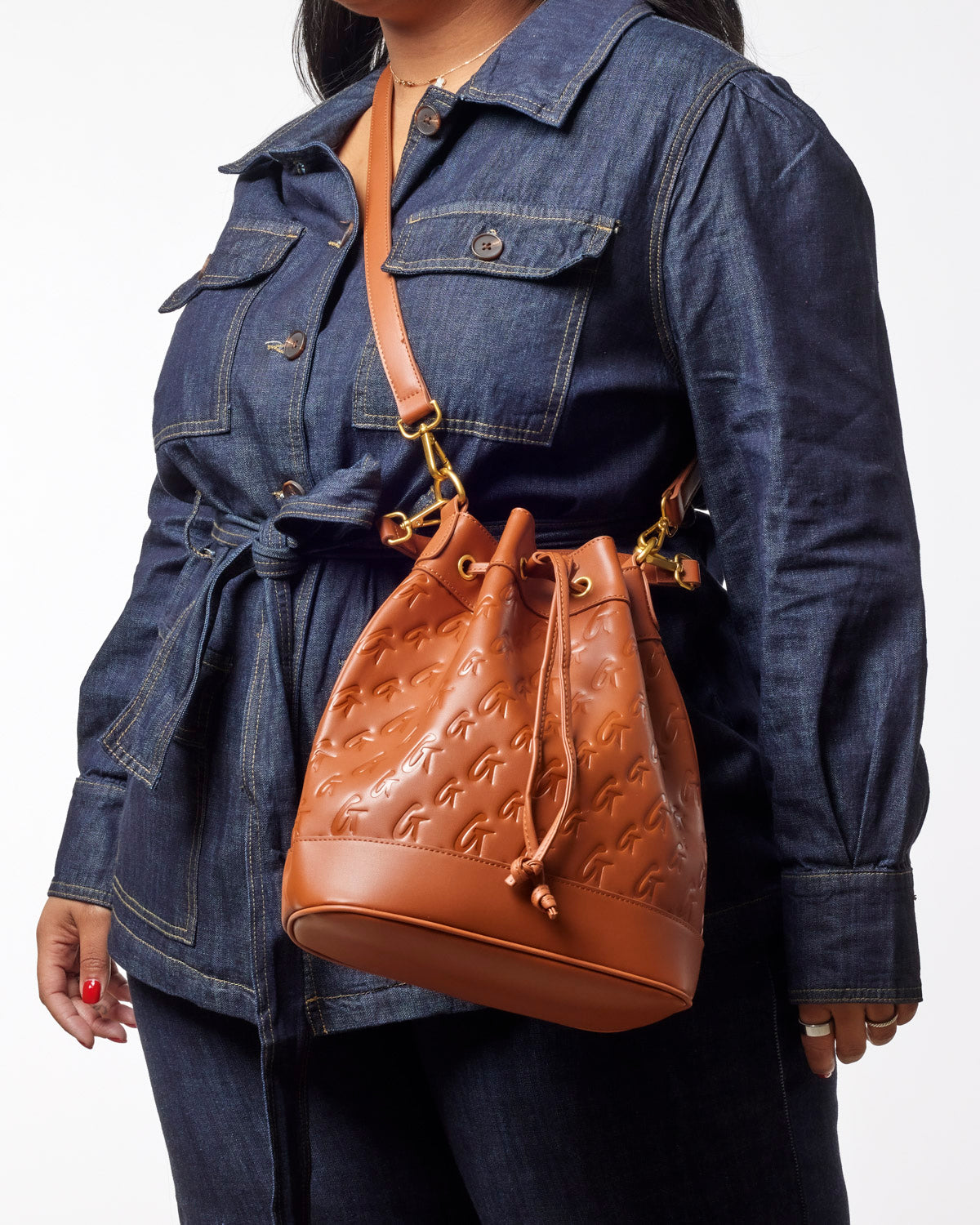 LARGE MONOGRAM BUCKET BAG - BROWN