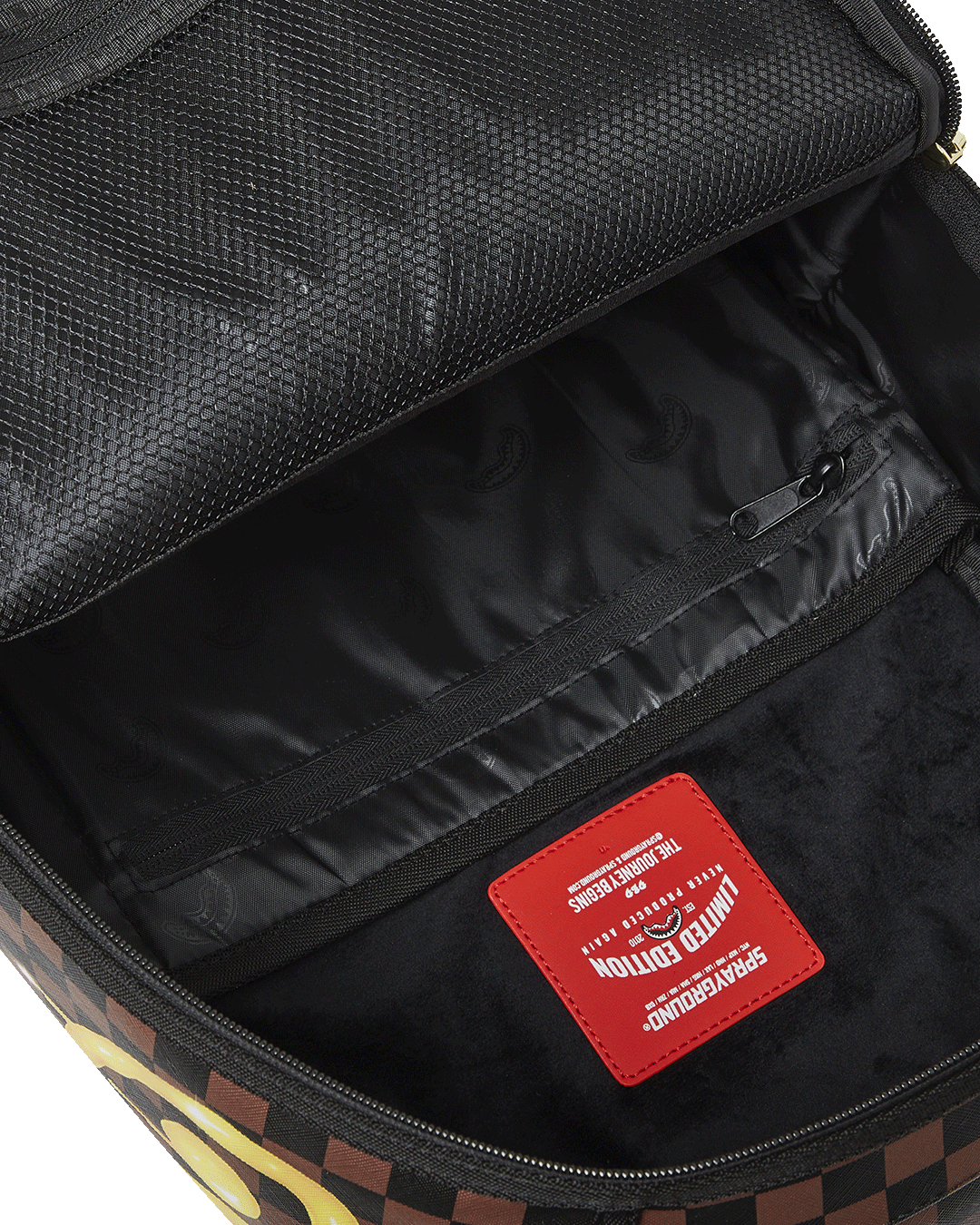 RICHIE RICH PAINT THE SHARK GOLD BACKPACK