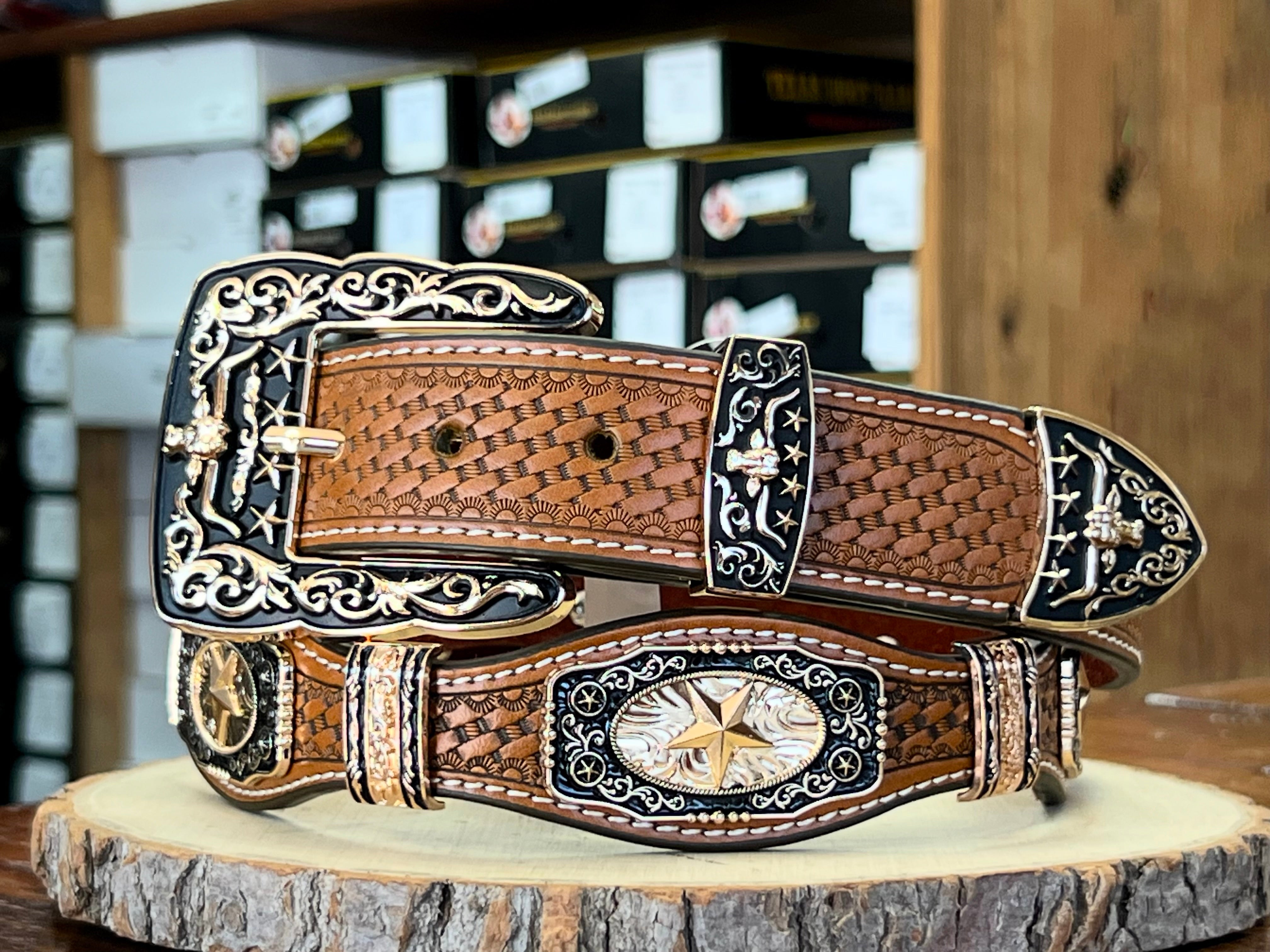 Men’s Honey Leather Belt With Star Concho