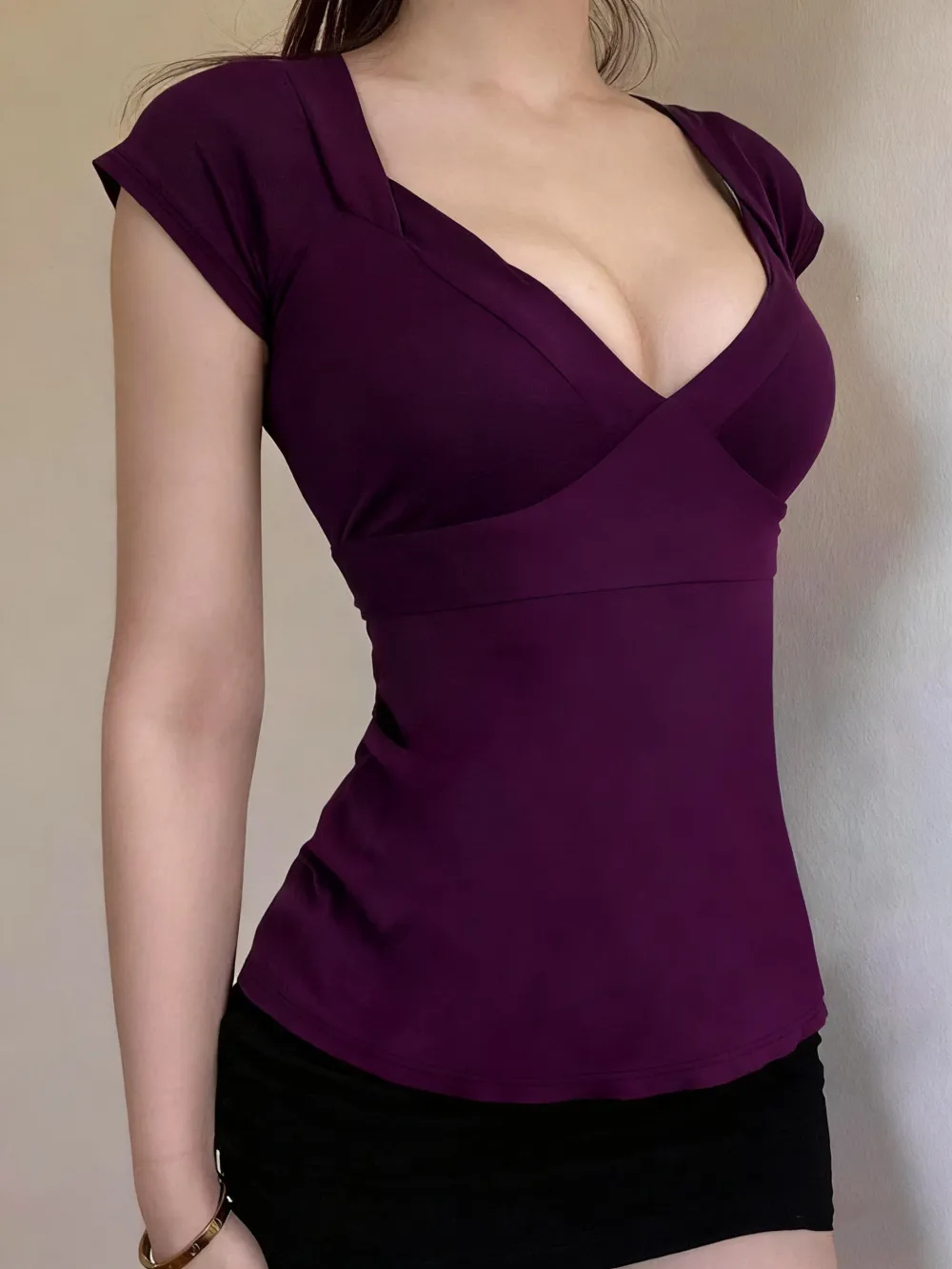 Women's Plain Tee, Basic Casual Minimalist Short Sleeve Slim Fit T-shirt