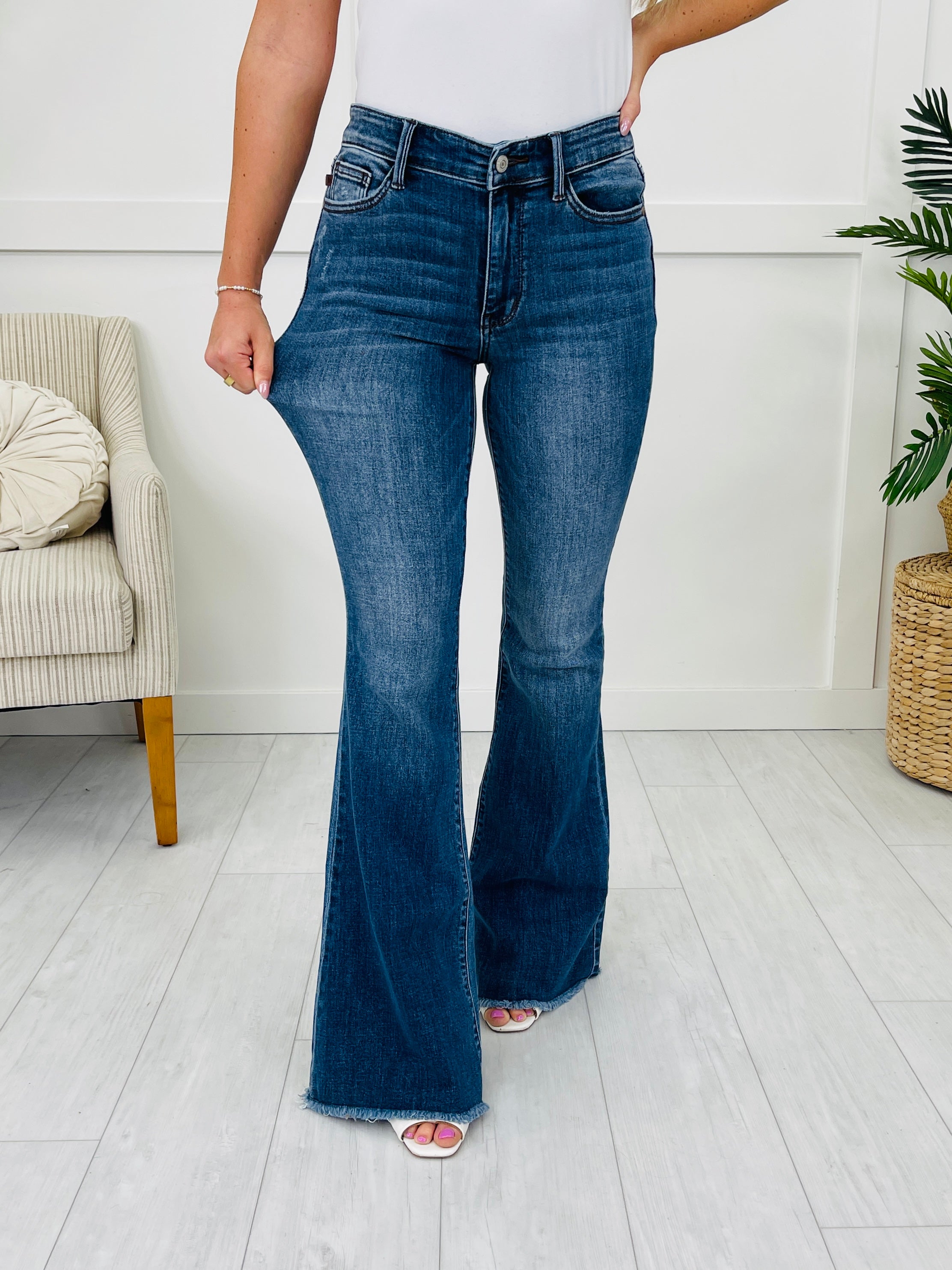 Judy Blue Fade Into You Flare Jeans