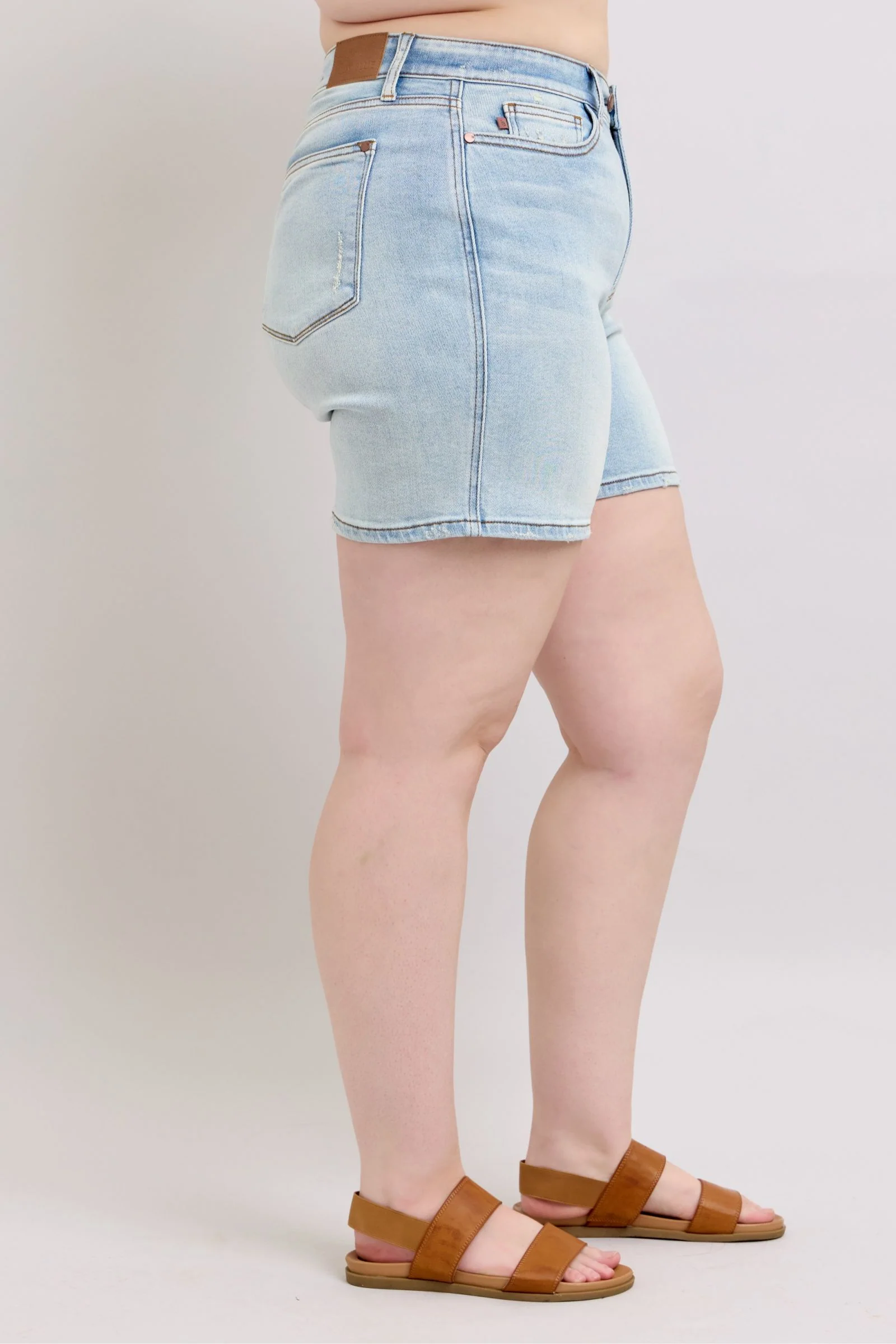 2 Button Denim Shorts with Pocket