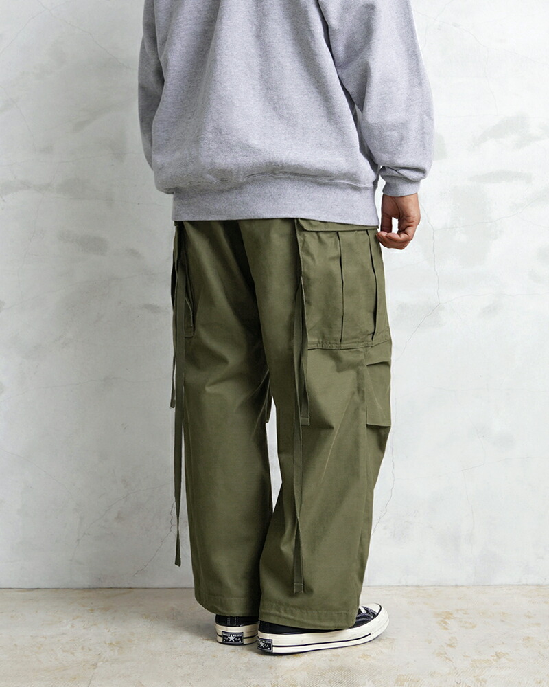 Vintage Style Wide Cargo Pants – Relaxed Fit Utility Trousers