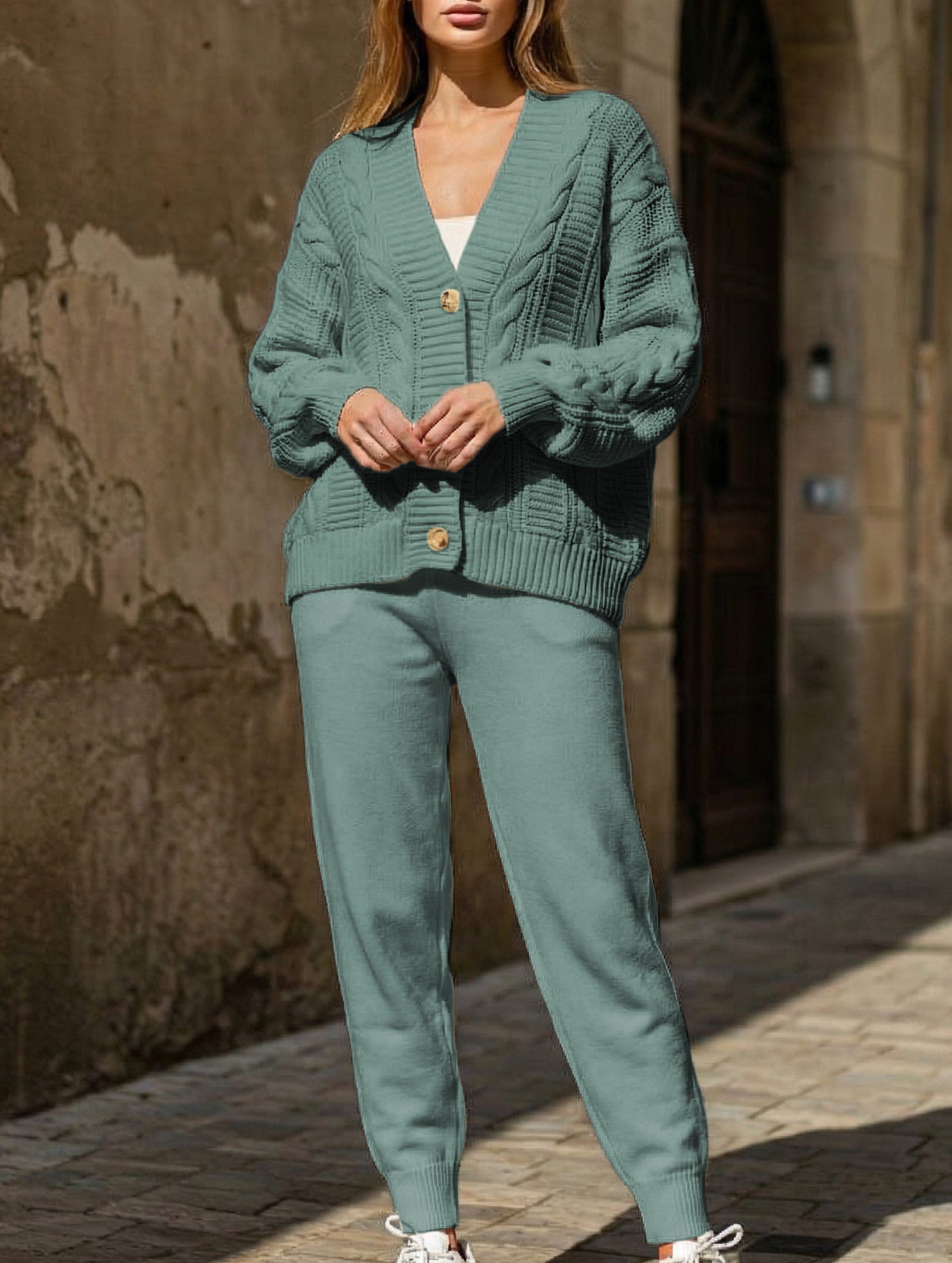 V-neck button-down thick knitted suit for women_CWSS01445