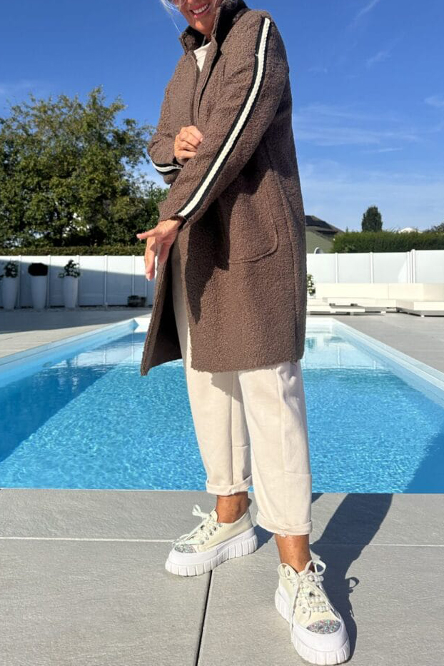 Women Lapel Vertical Pattern Plush Casual Coat