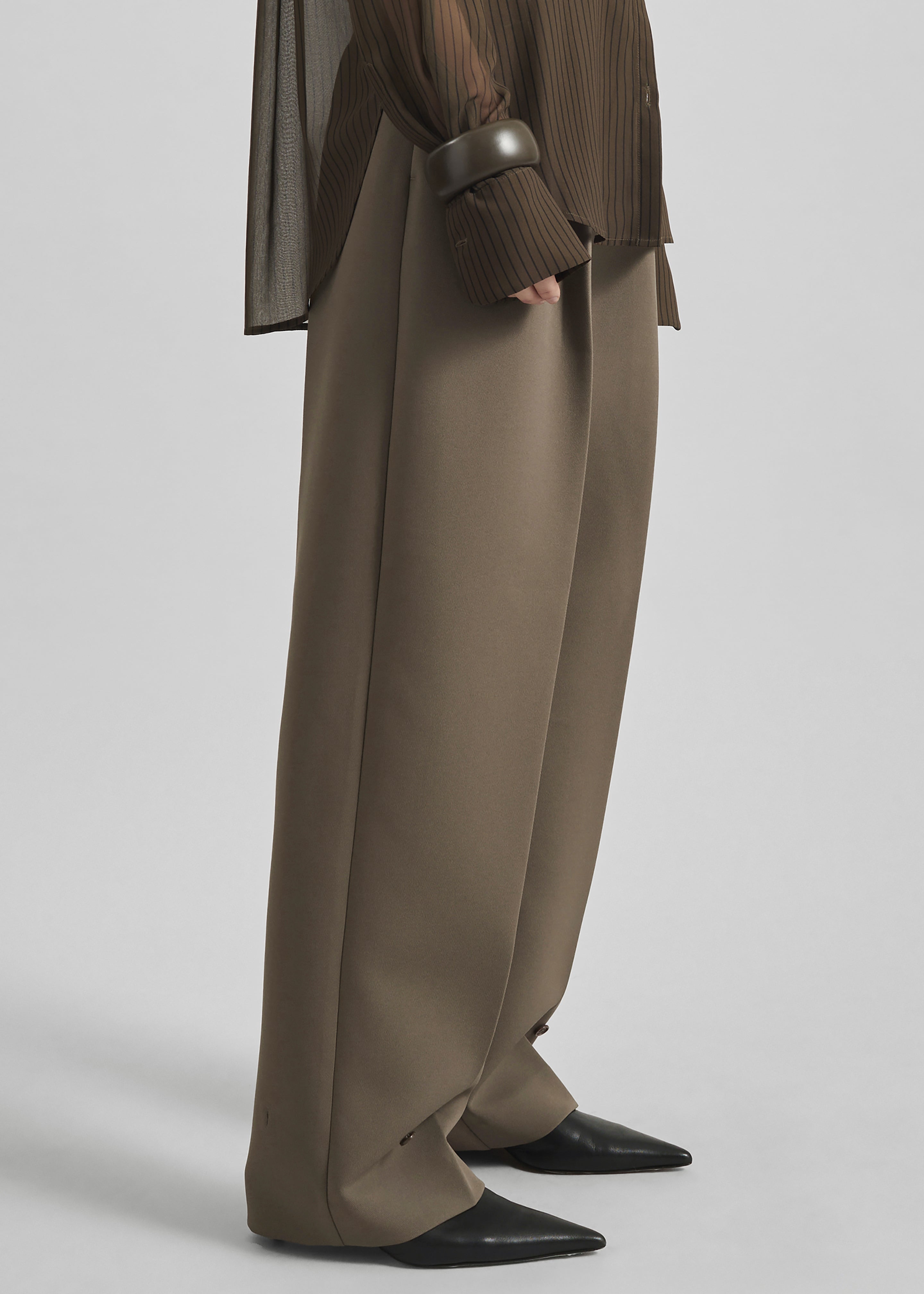 Doyer Pleated Trousers - Moss Green