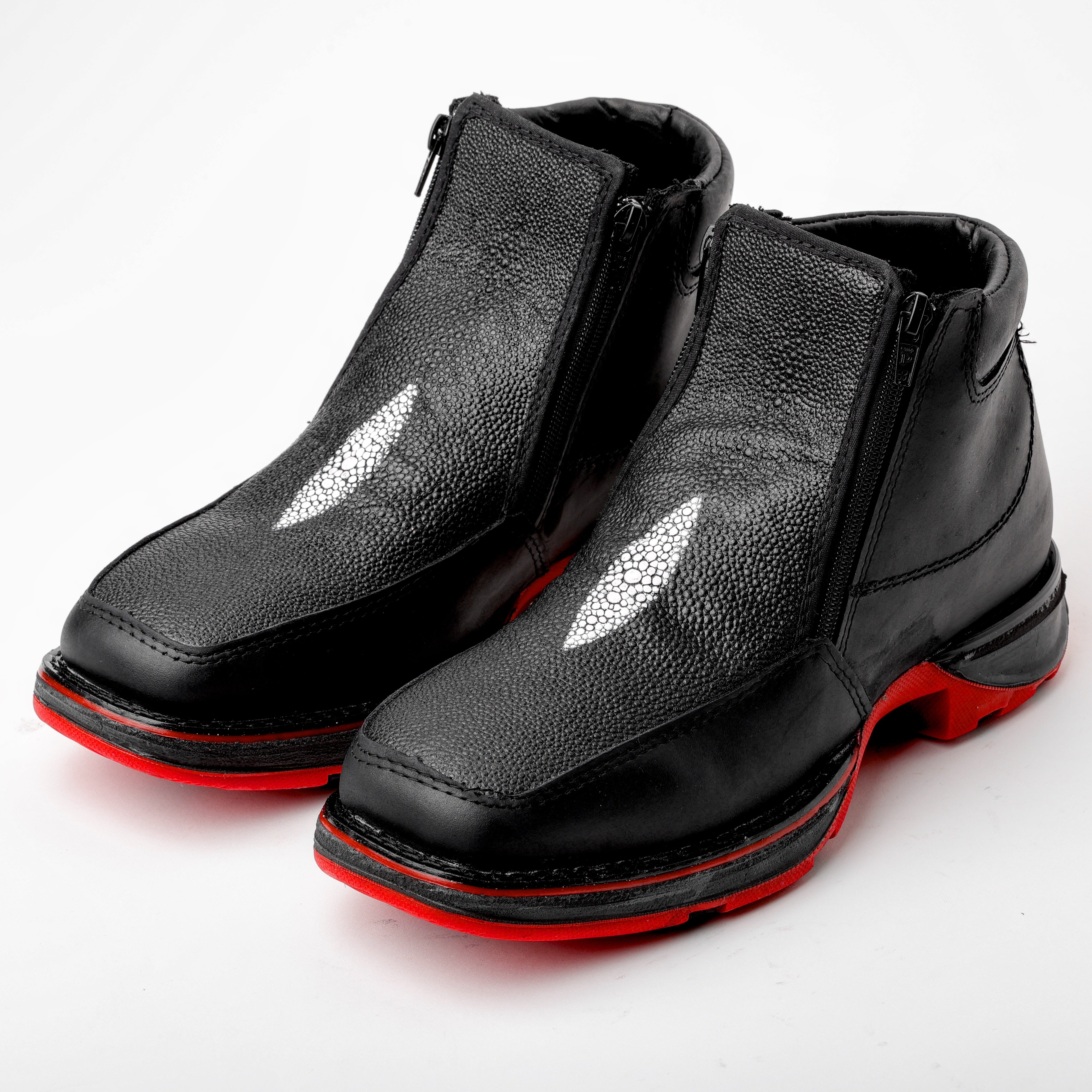 Black Stingray Leather Botin With 3D Lightweight Soles - Square Toe