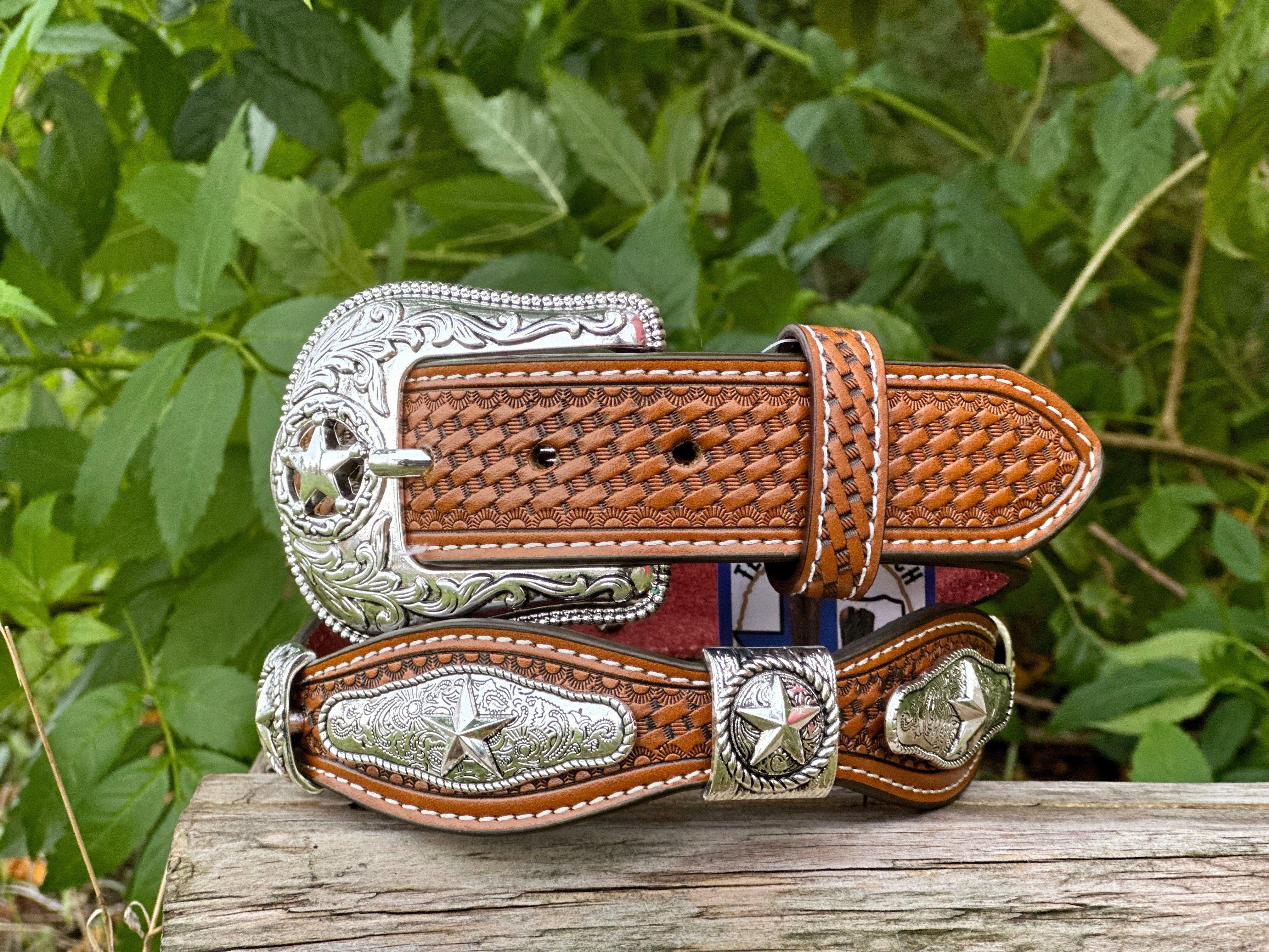 Men’s Honey Leather Belt With Star Concho
