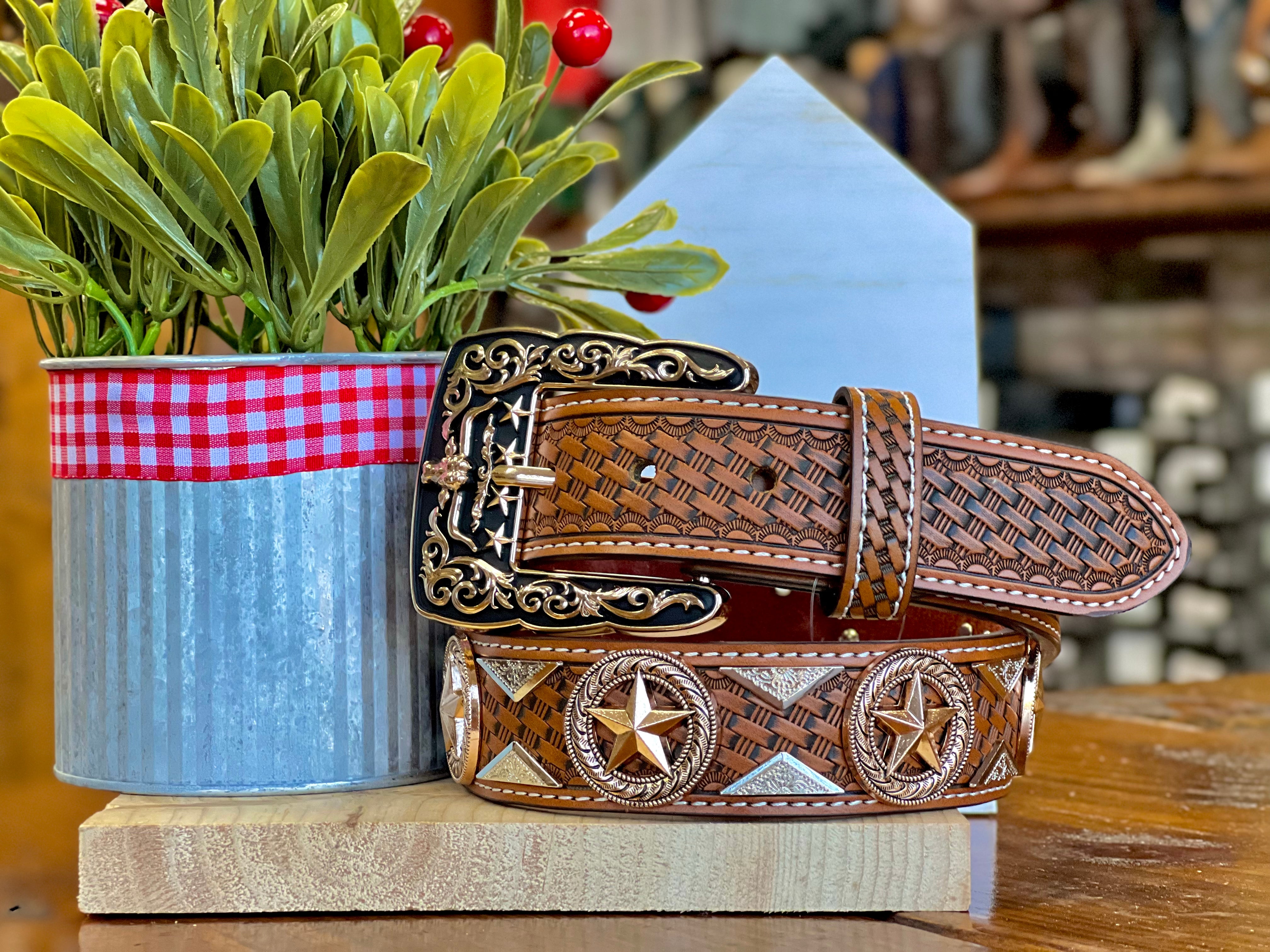 Men’s Honey Leather Belt With Star Concho