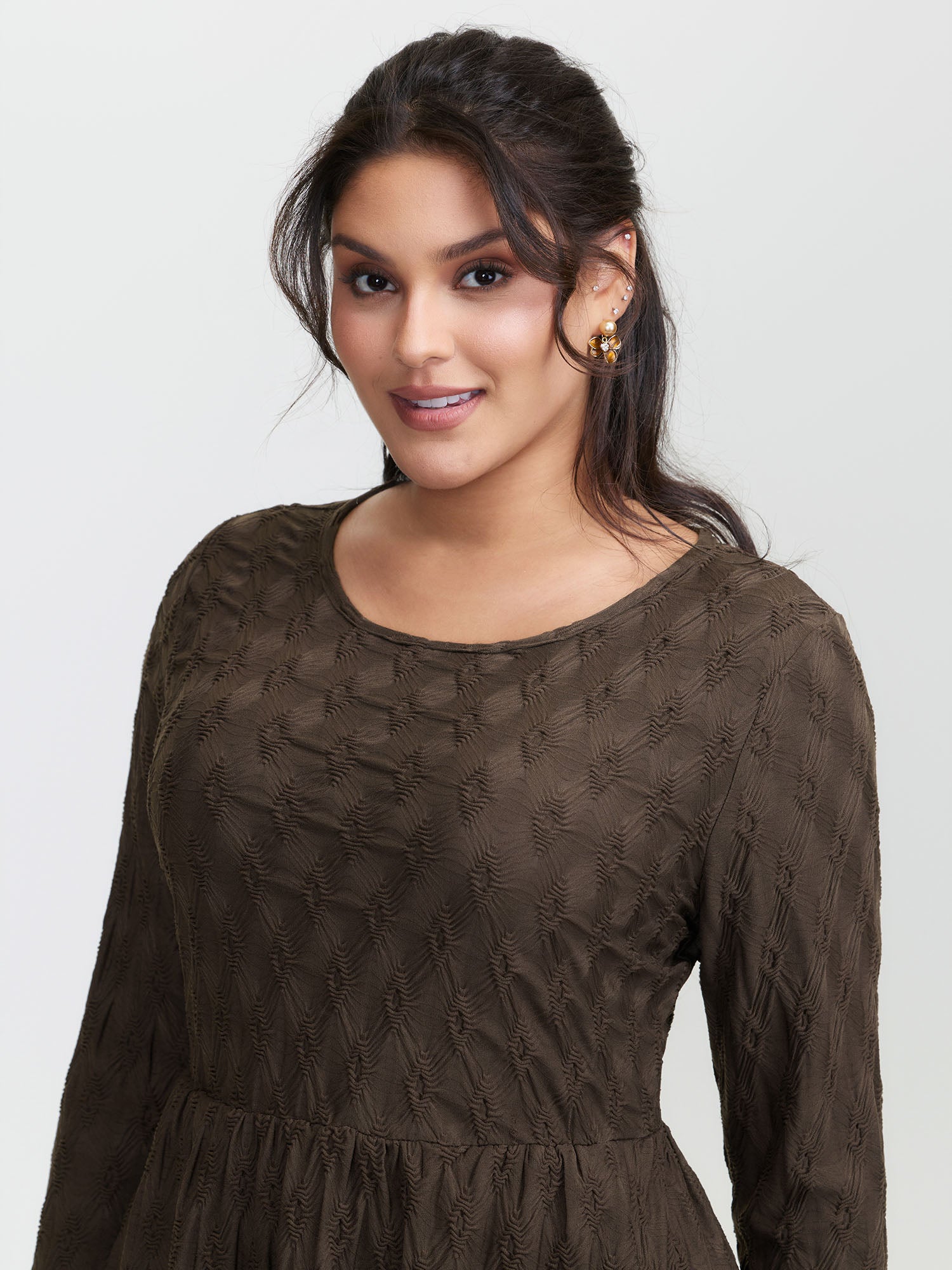 Textured Stretchy Pockets Midi Knit Dress