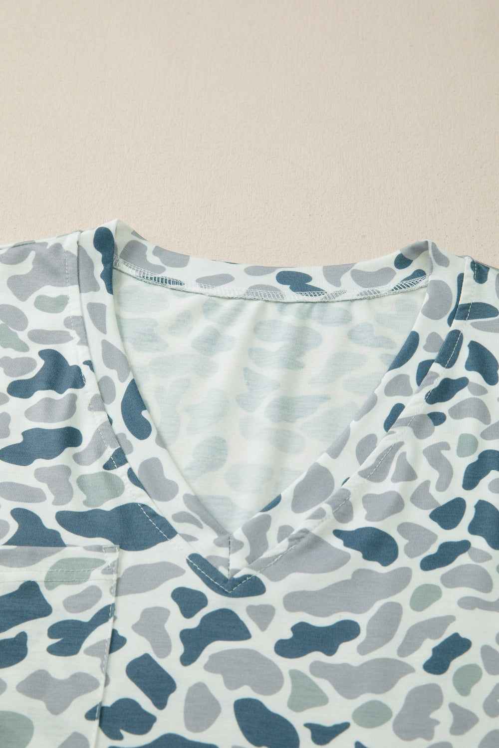 Camo Print V-Neck Pocket T-Shirt
