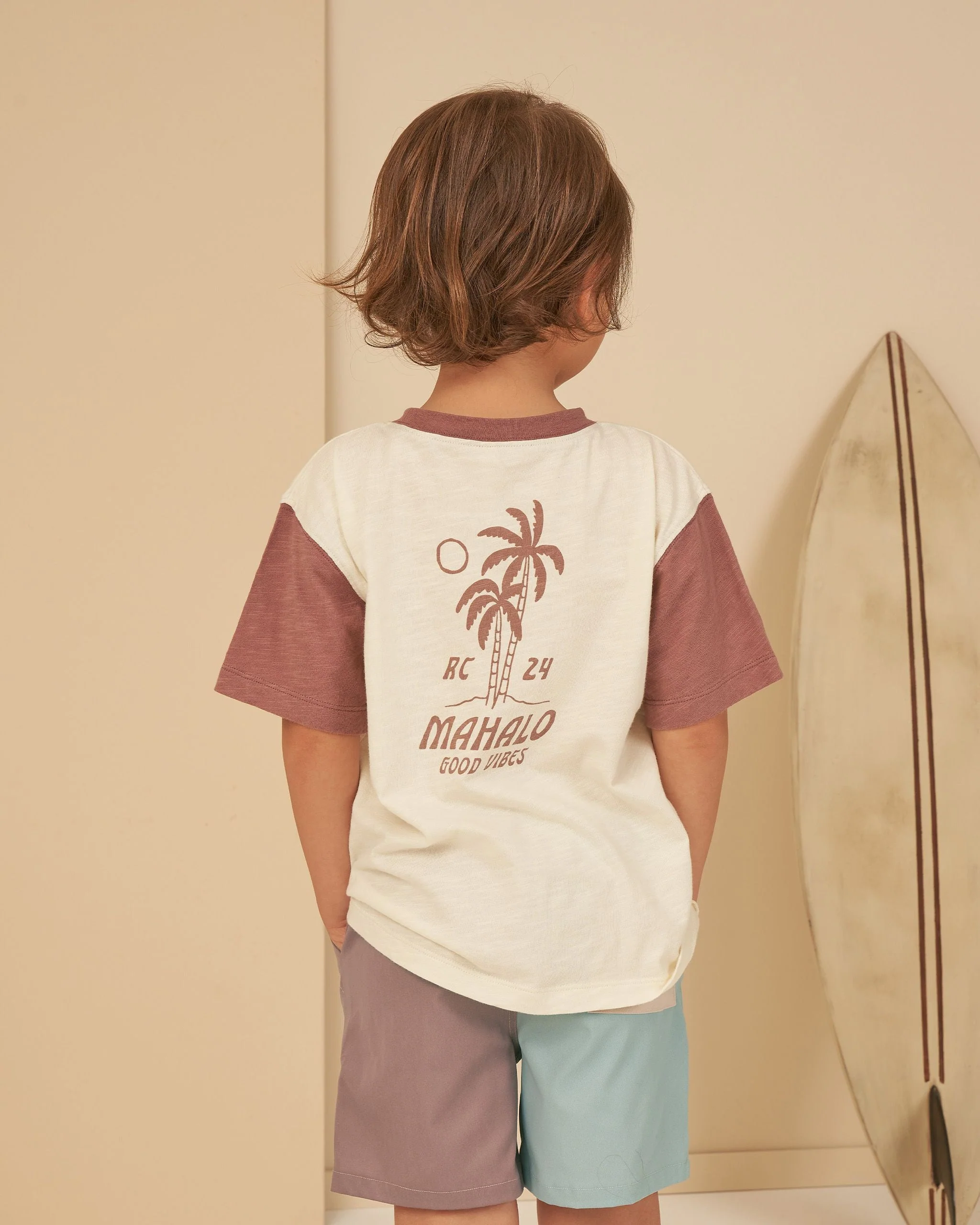 contrast short sleeve tee || mahalo