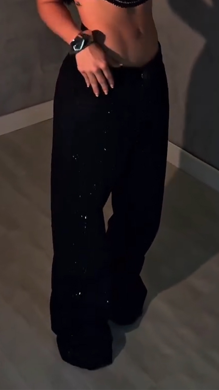 Women Rhinestone Washed Casual Jeans