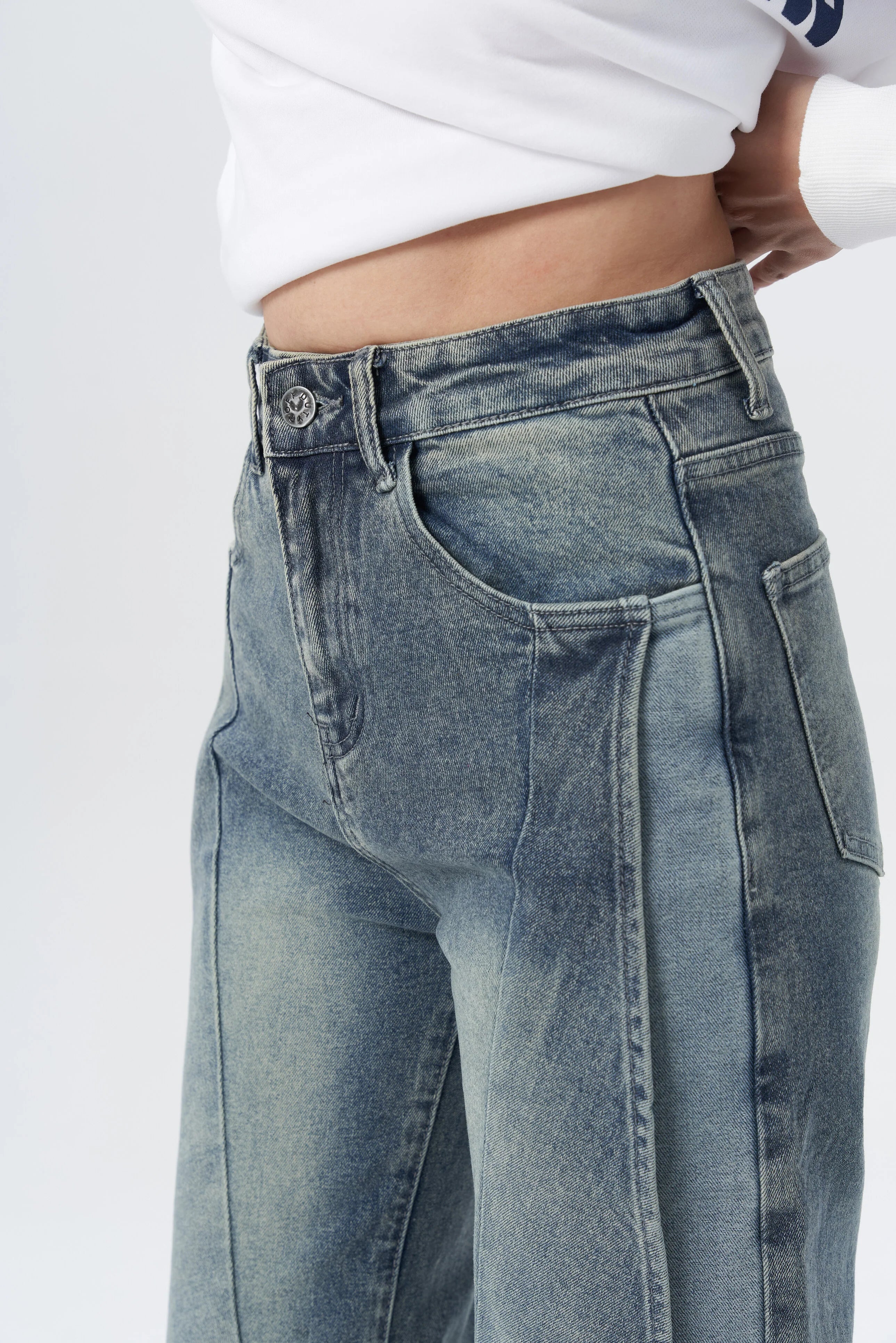 Reform Cut Structured Straight Jeans