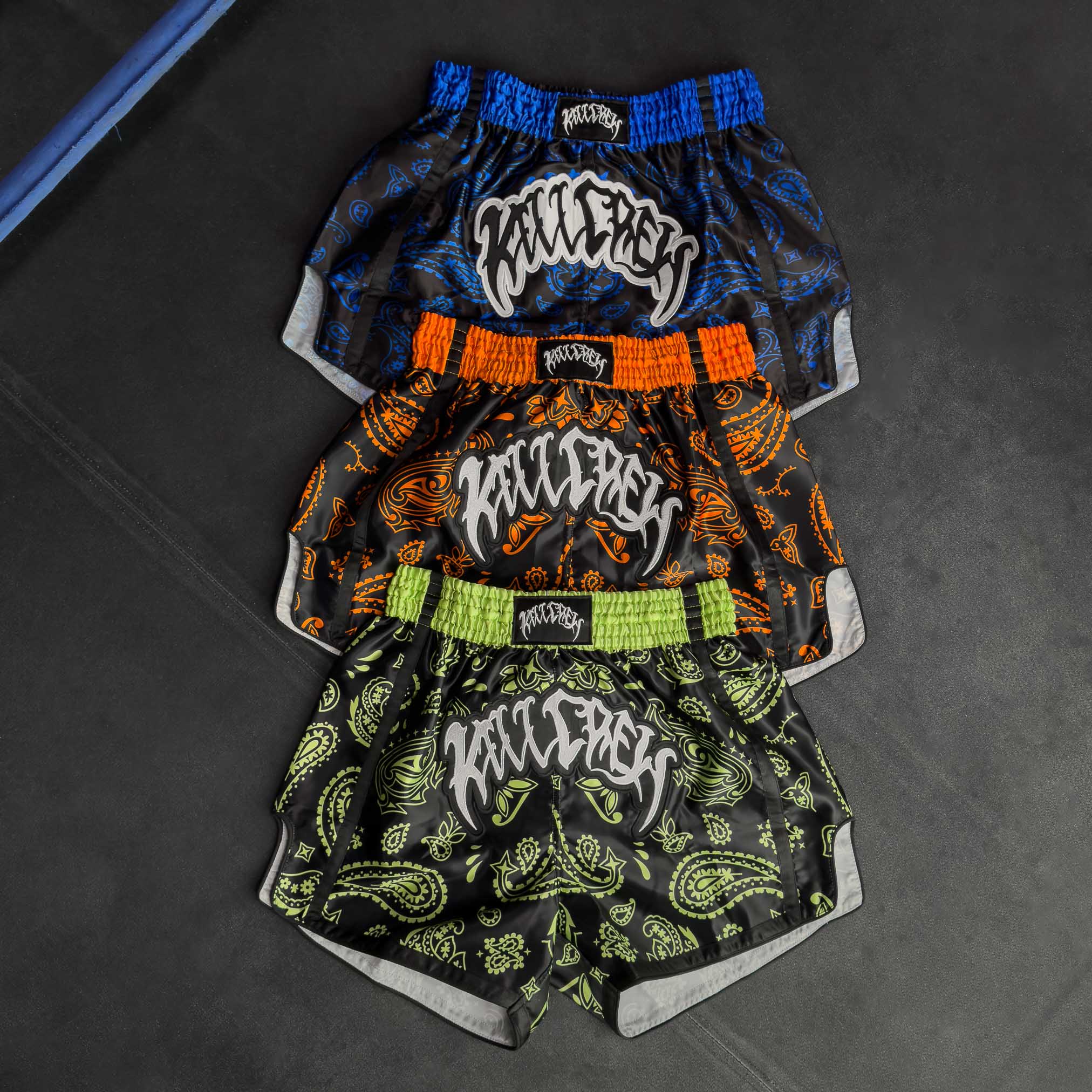 BANDANA FIGHT SHORTS - BLACK / NEON GREEN