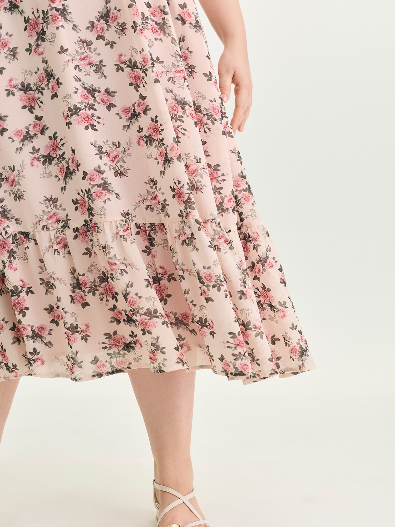 Floral Print Shirred Waist Maxi Dress