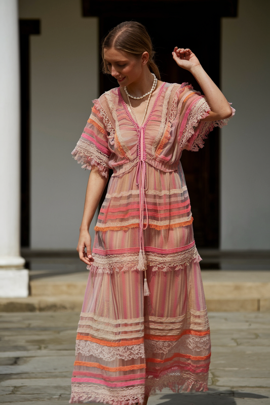 Elegant, comfortable and light dress for spring and summer vacation 1561