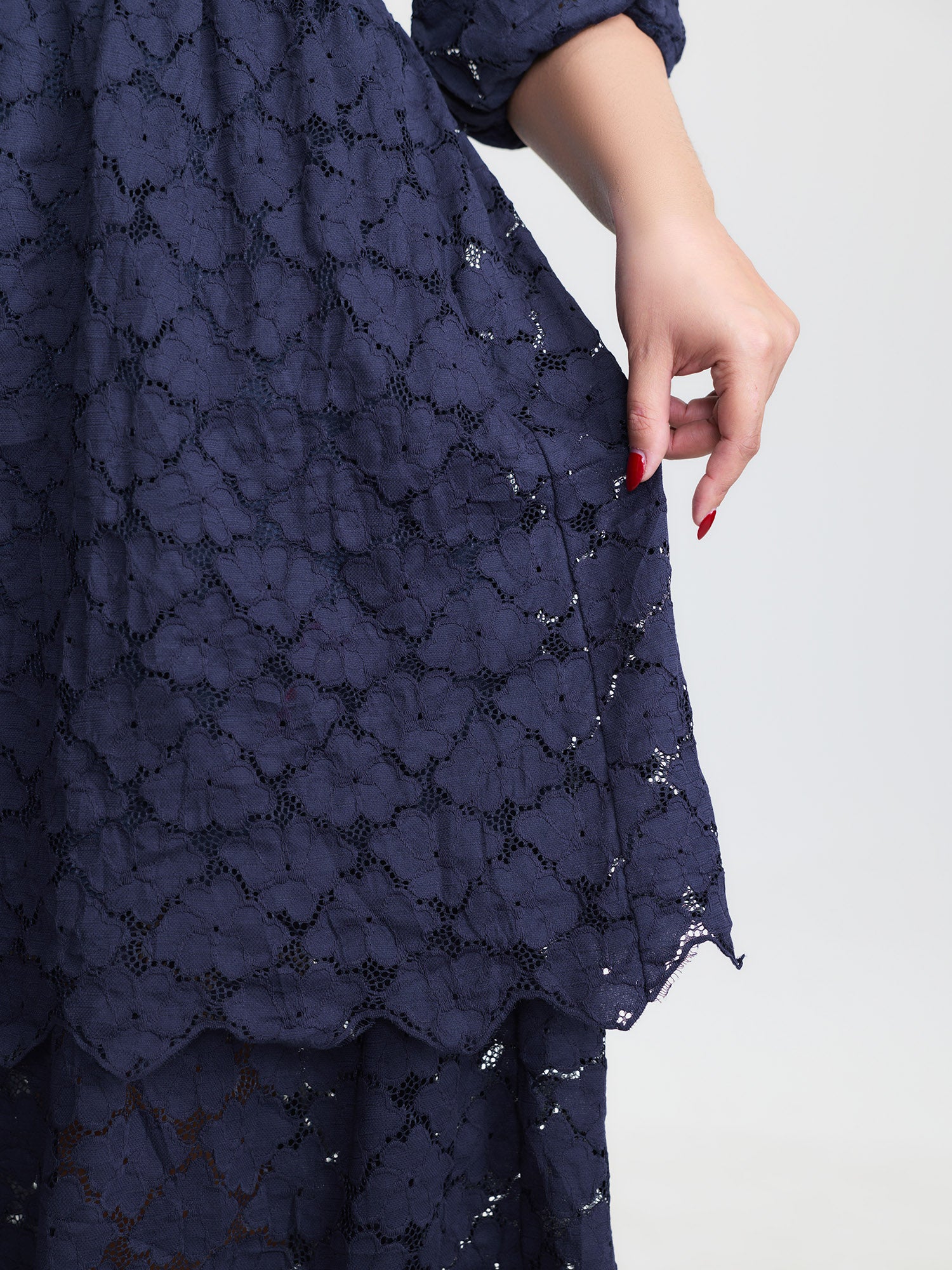 Lace Trim Stretchy Waist Tiered Midi Dress