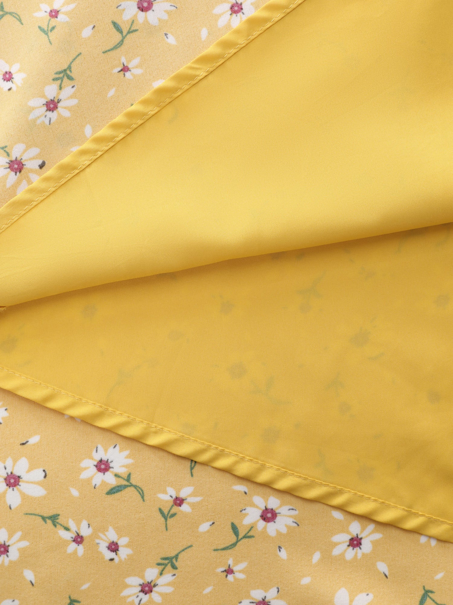 Knotted Front Daisy Floral Print Midi Dress