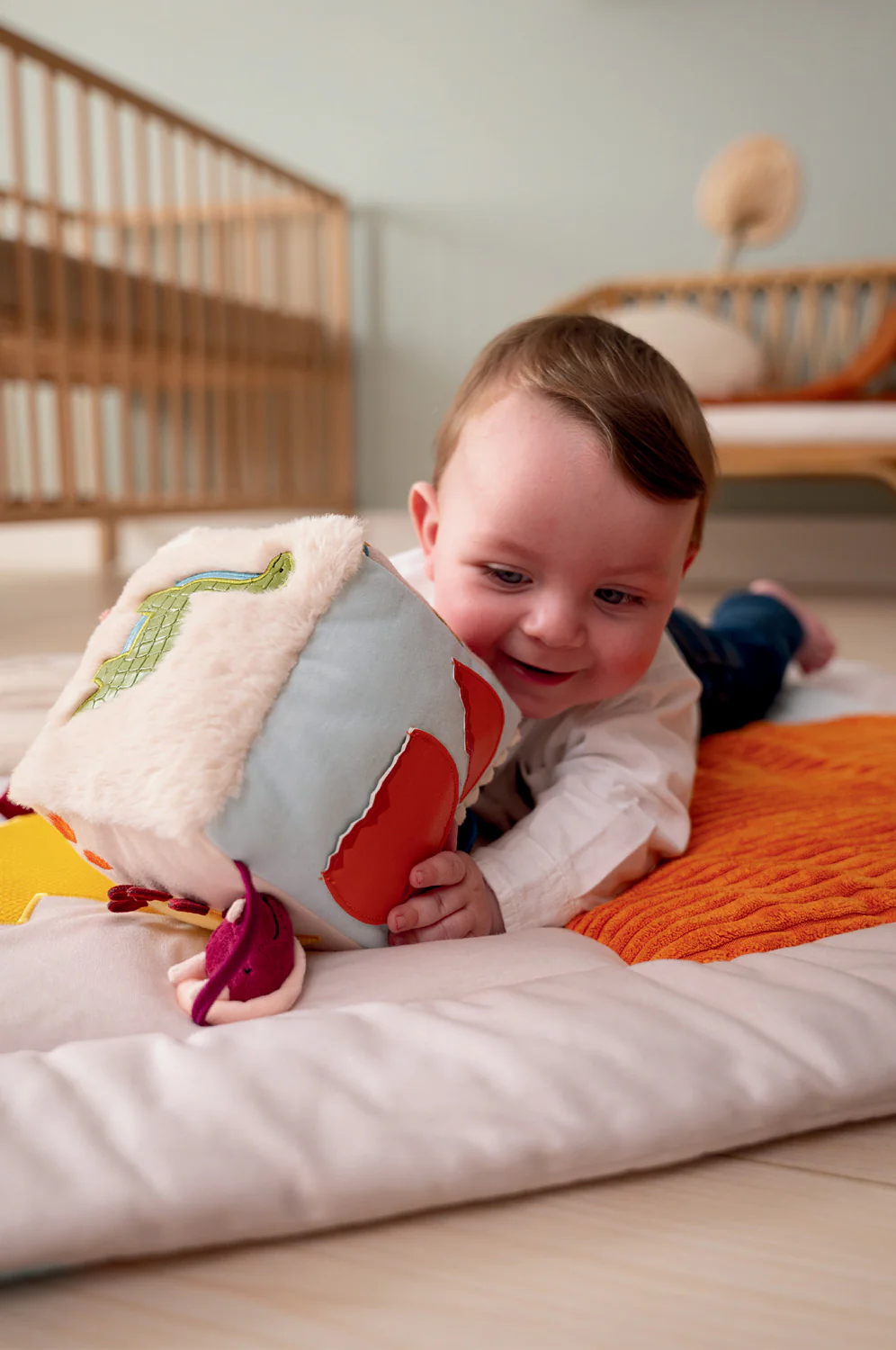 This product is designed to support both play and early education.