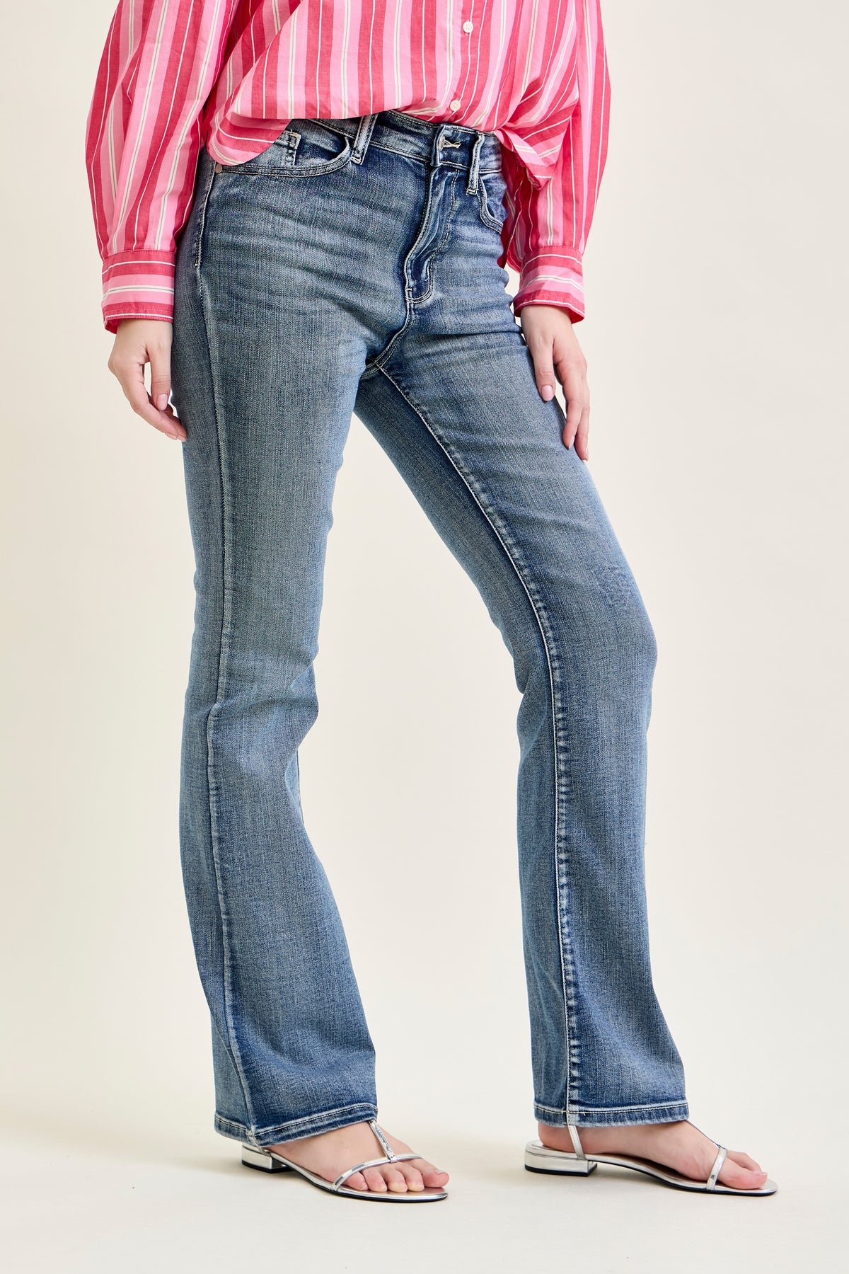 Daisy Contrast Wash Bootcut Jeans