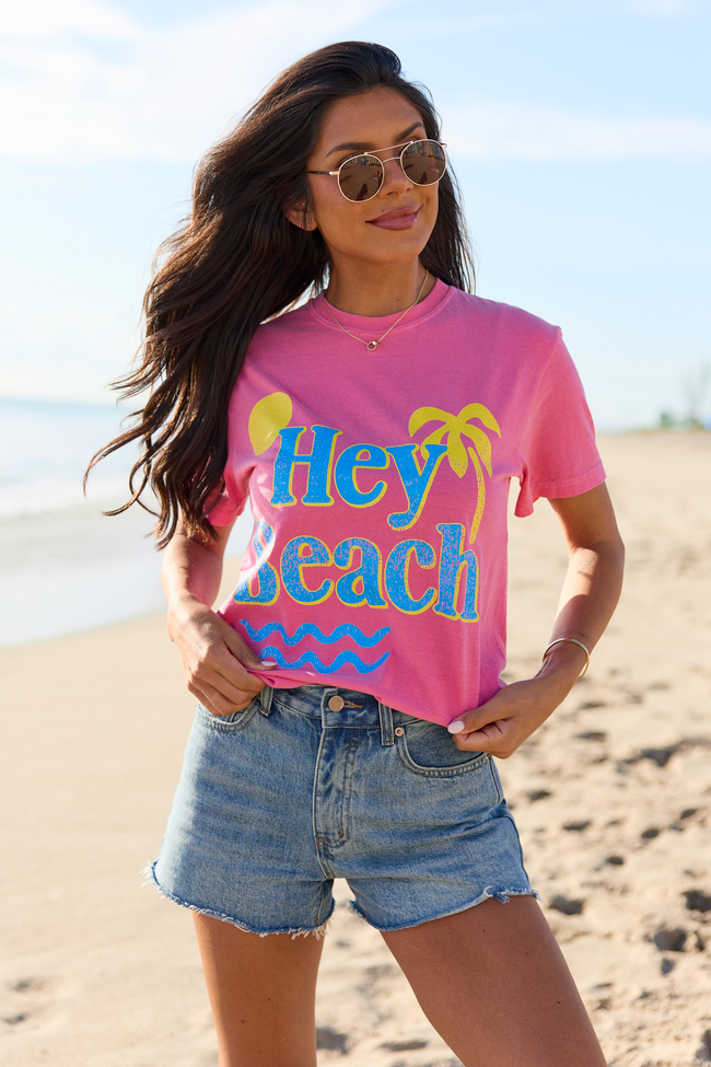 Hey Beach Pink Graphic Tee