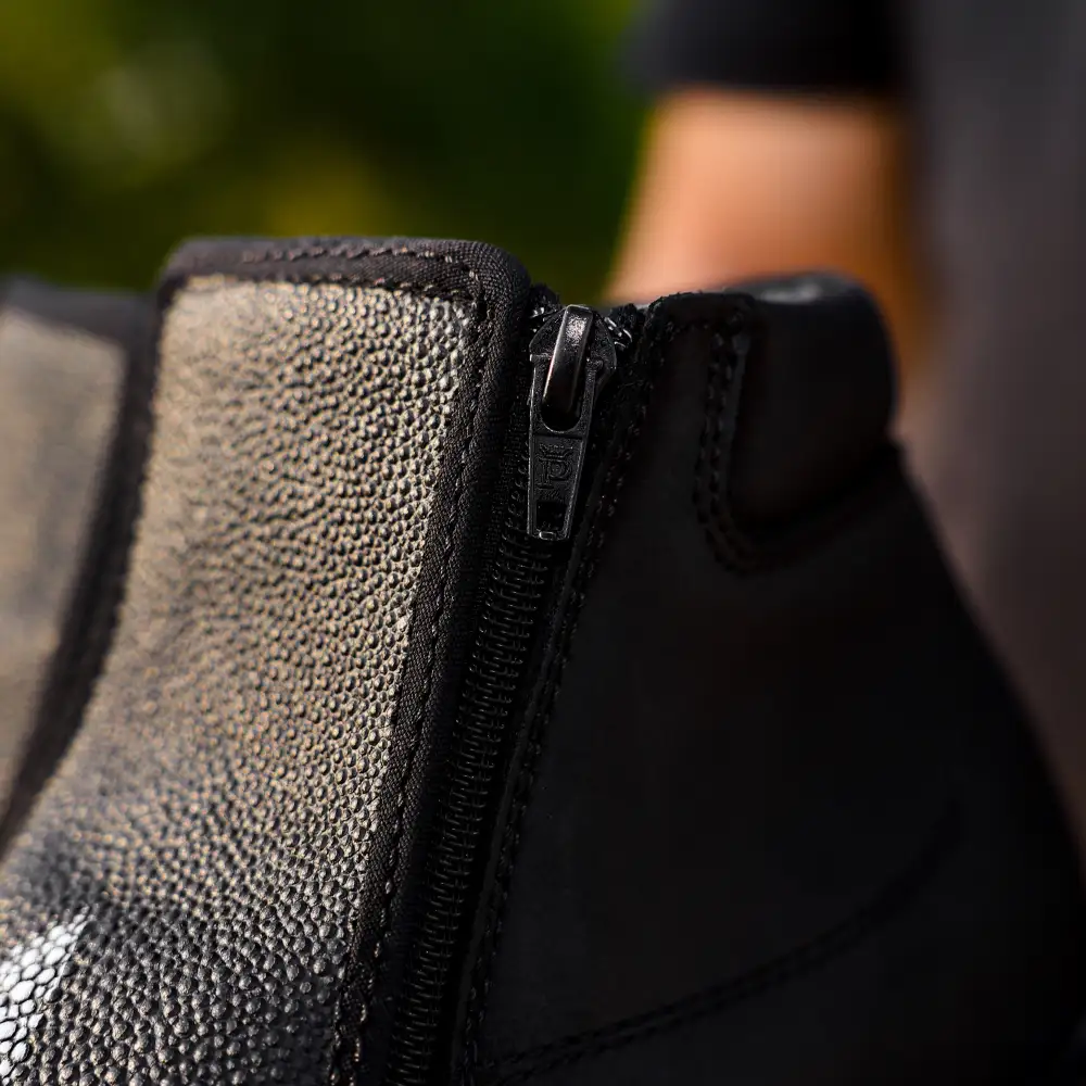 Black Stingray Leather Botin With 3D Lightweight Soles - Square Toe