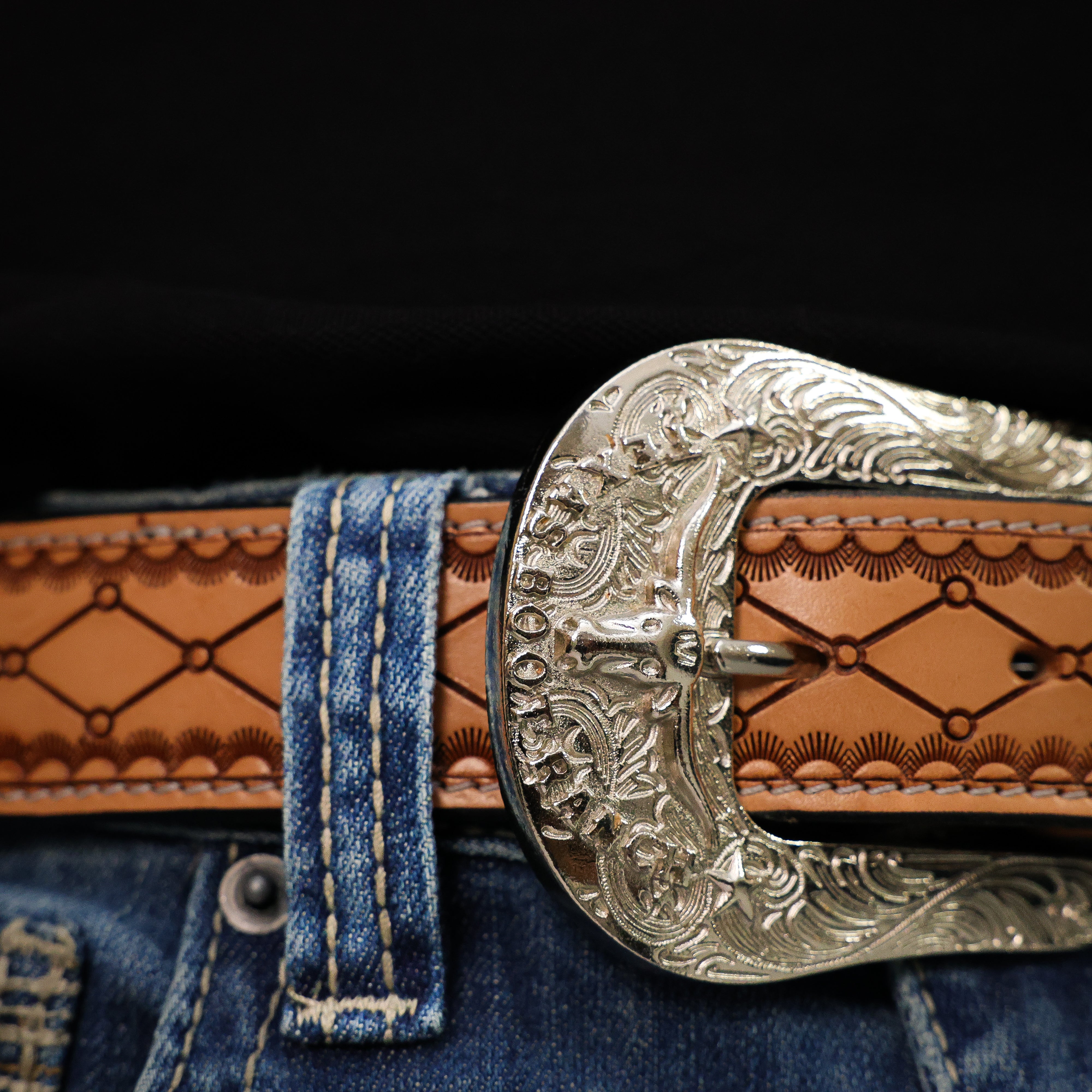 Hand-Tooled Artesanal Leather Belt