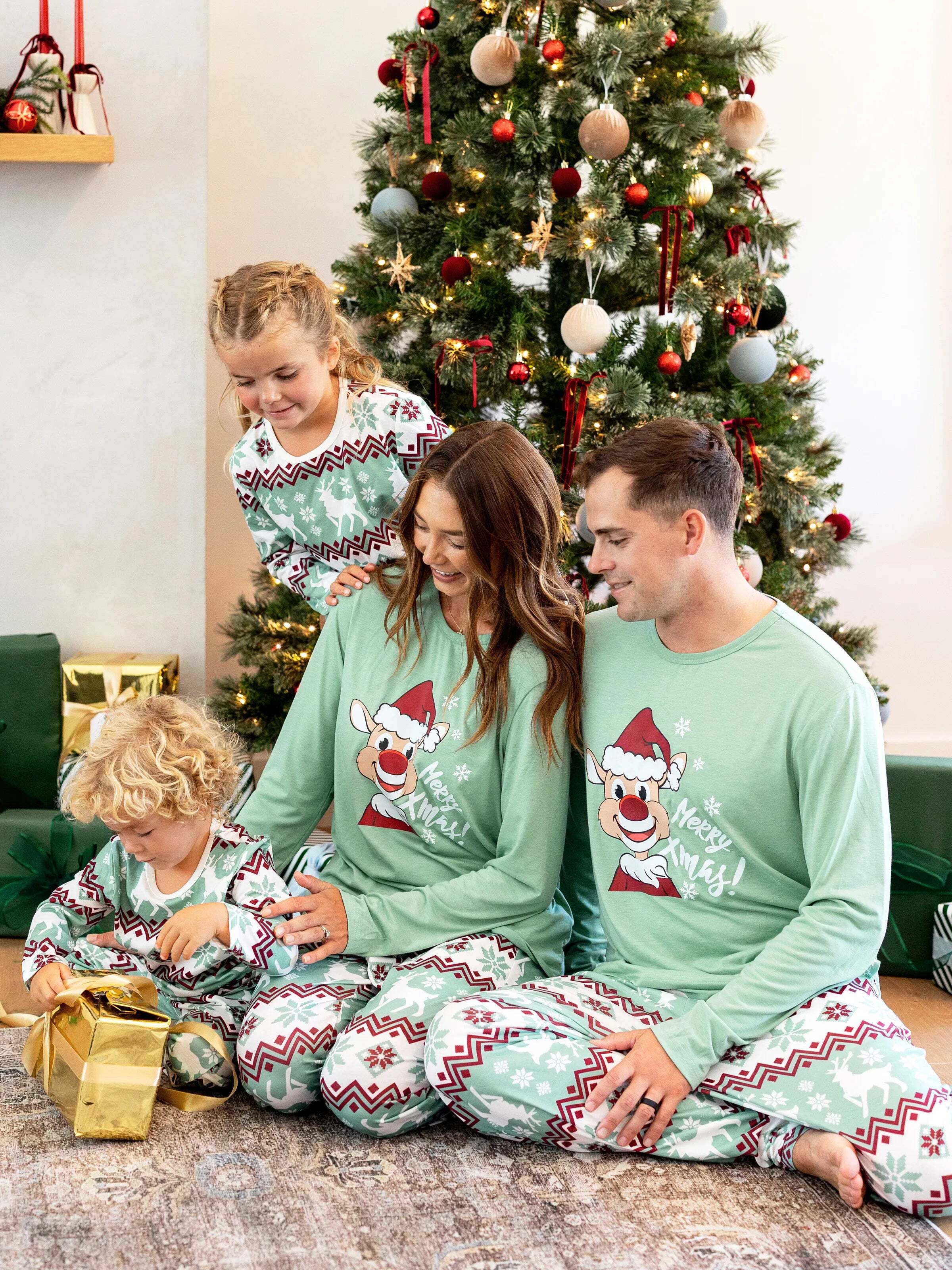 Christmas Matching Family Pajamas Set Christmas Spirit and Snowflake Print PJS with Christmas Socks Pale Green