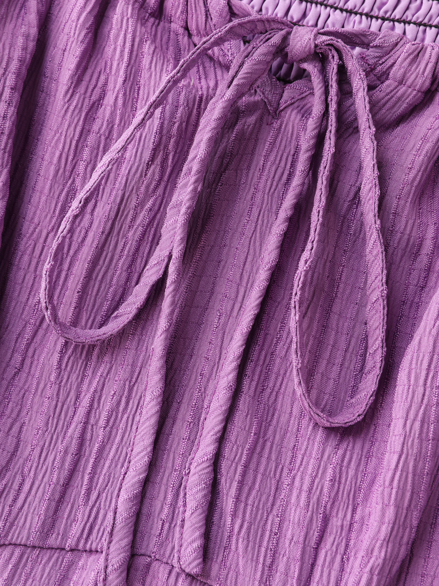 Textured Curvy Hem Bust-Friendly Slit Midi Dress