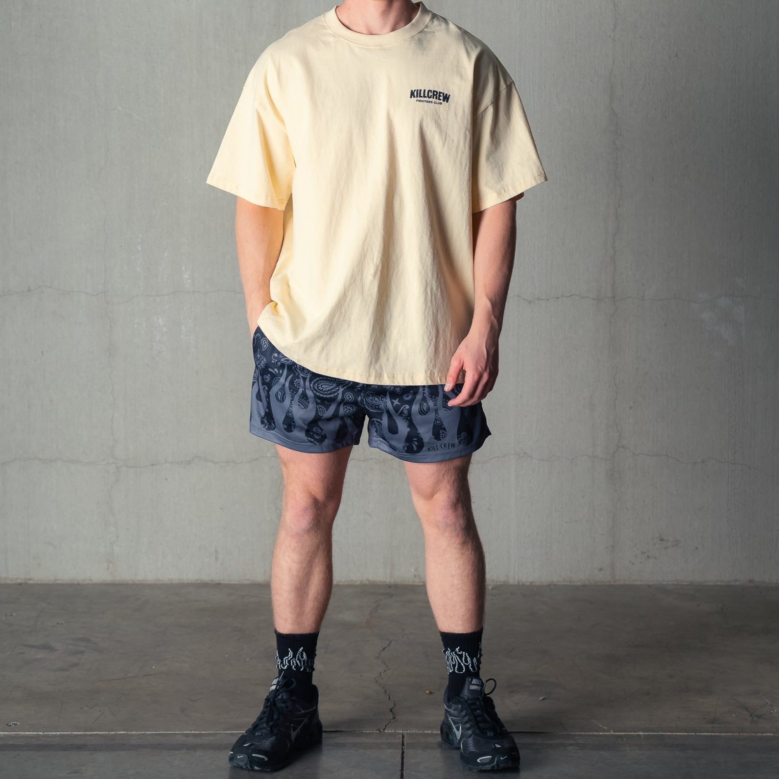 MUAY THAI SHORTS (MID THIGH CUT) BANDANA FLAME - BLACKOUT