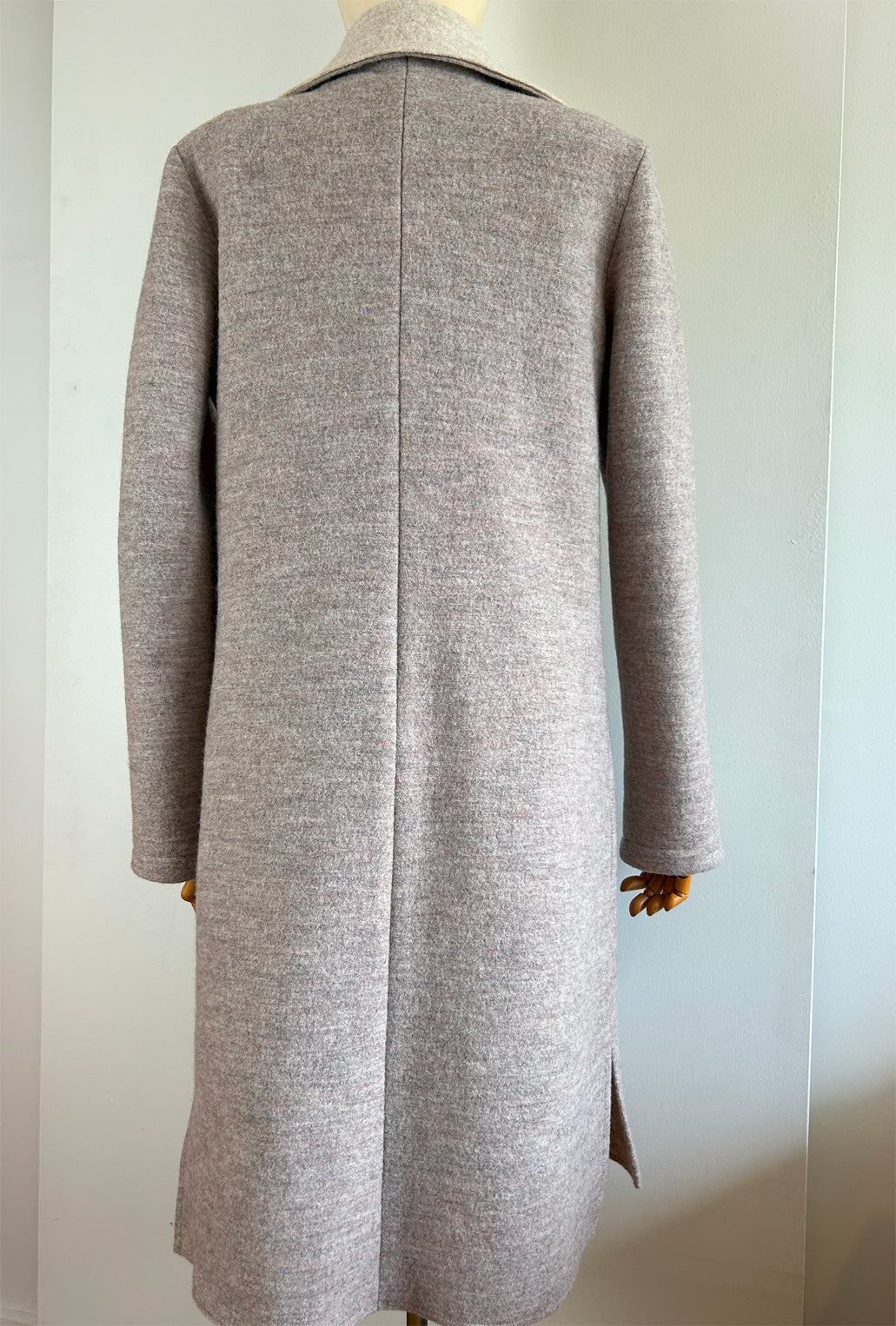 ALMOND ESSENTIAL COAT
