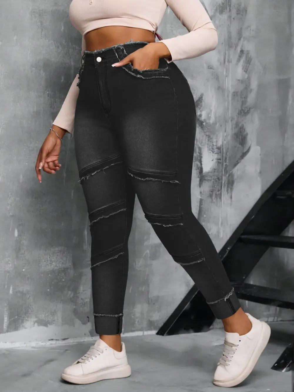 Raw Hem High-Waisted Denim Jeans with Pockets