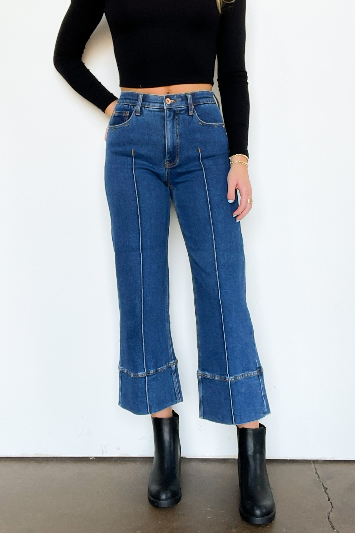 Mid Rise Crop Pleated Jeans