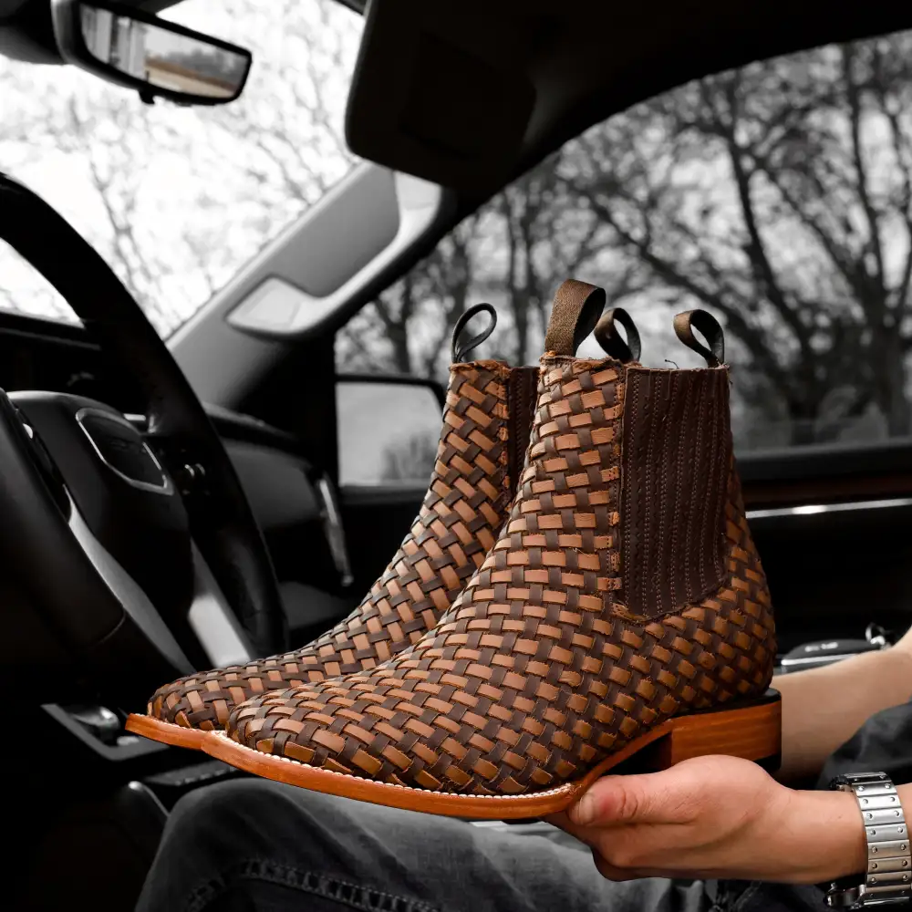 Brown Basketweave Botines - Square Toe