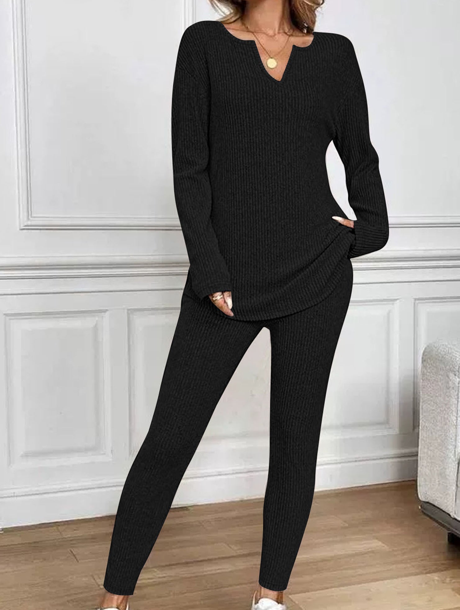 V-neck knit top and fitted trousers set for women_CWSS01460