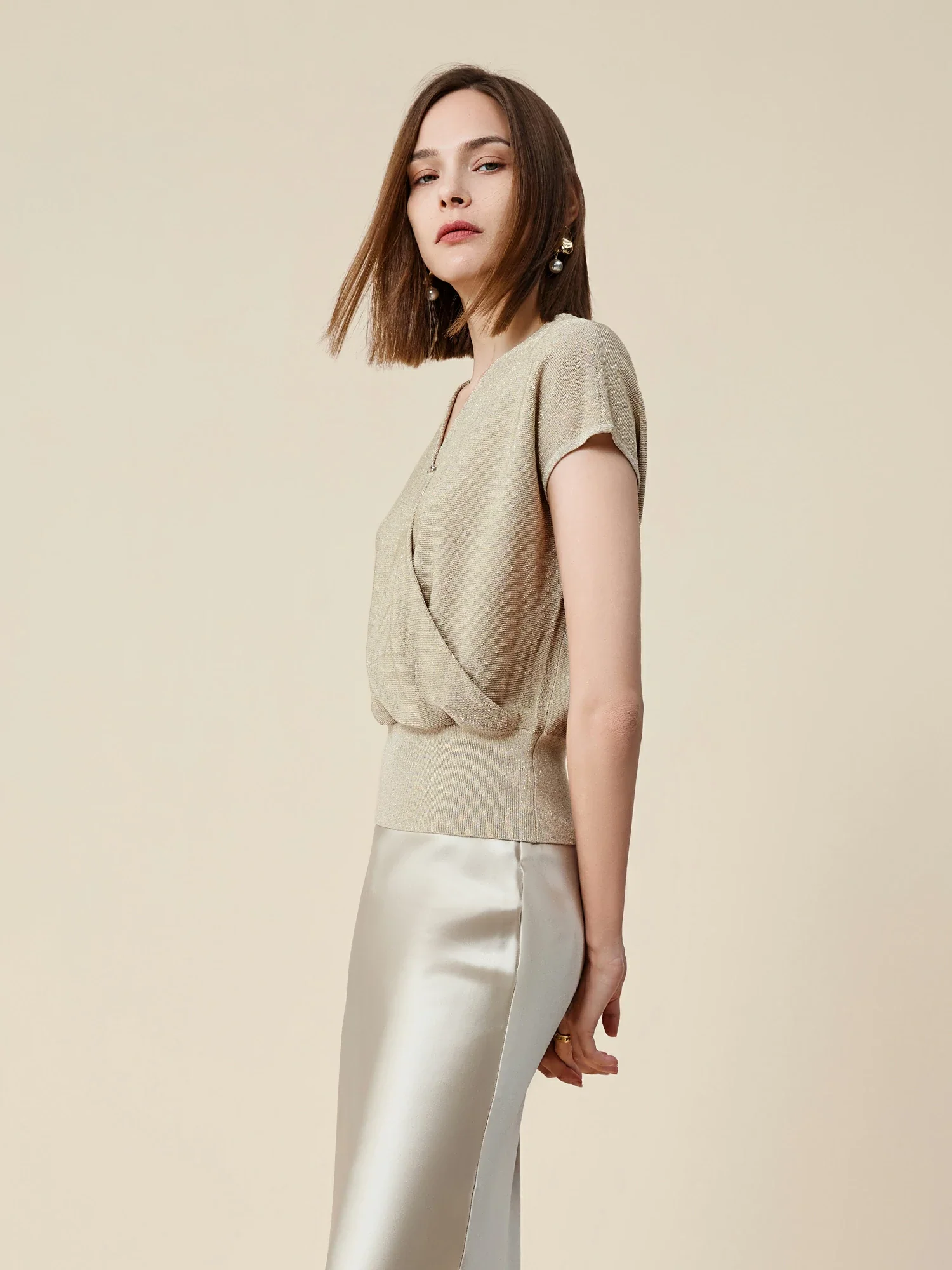 Gold Silver Yarn Short-sleeved Surplice Top