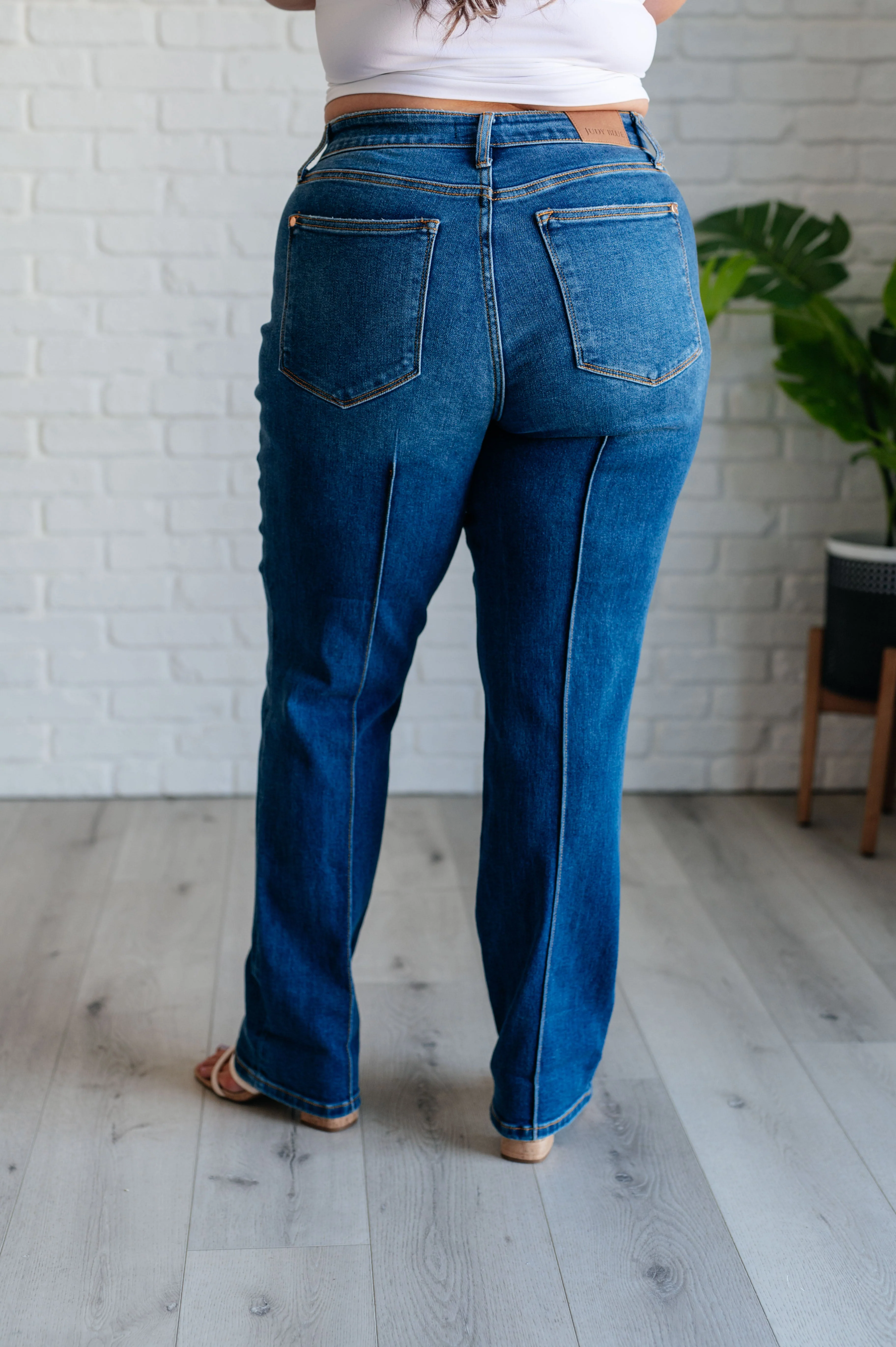 High Rise Center Seam Detail Straight Jeans