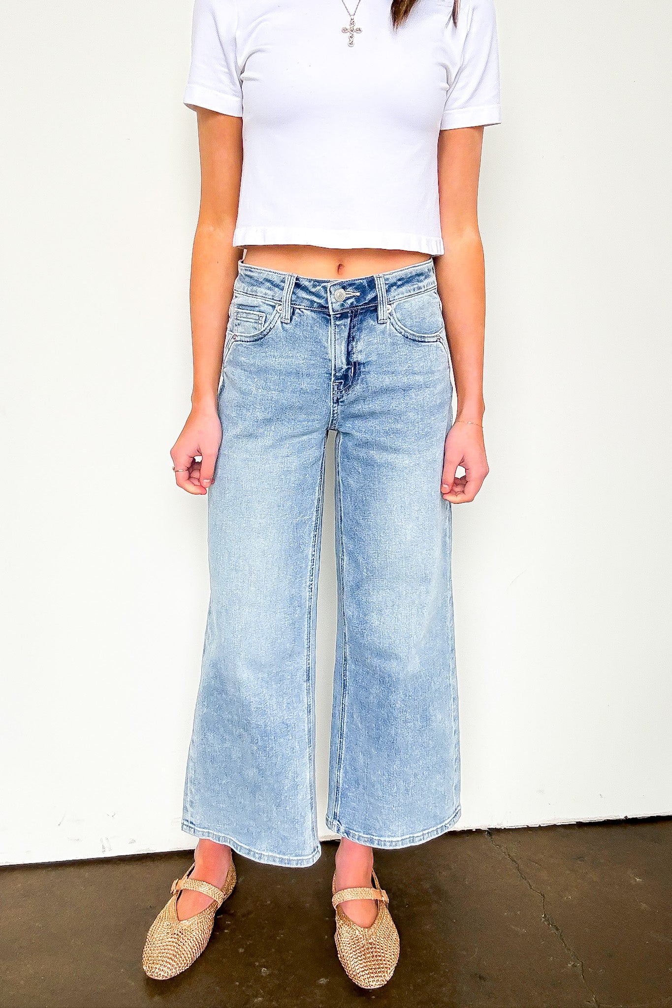 Mid Rise Wide Leg Crop Pants