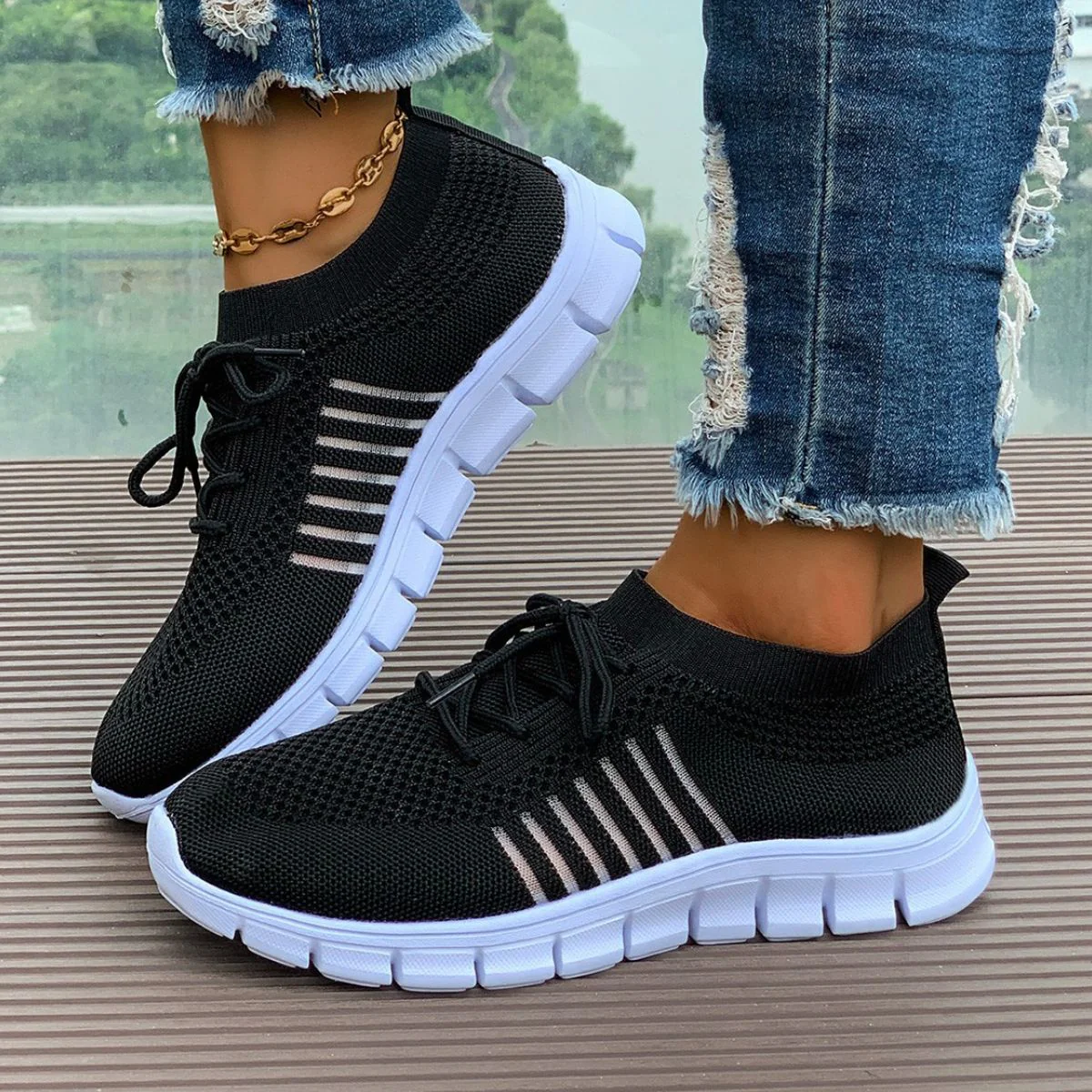 Breathable Mesh Round Toe Athletic Shoe (multiple color options)